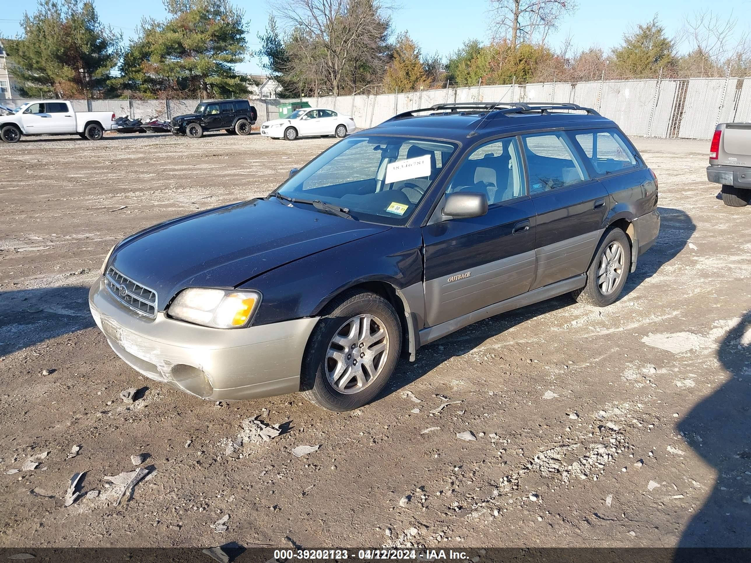 Photo 2 VIN: 4S3BH6658Y6605920 - SUBARU OUTBACK 