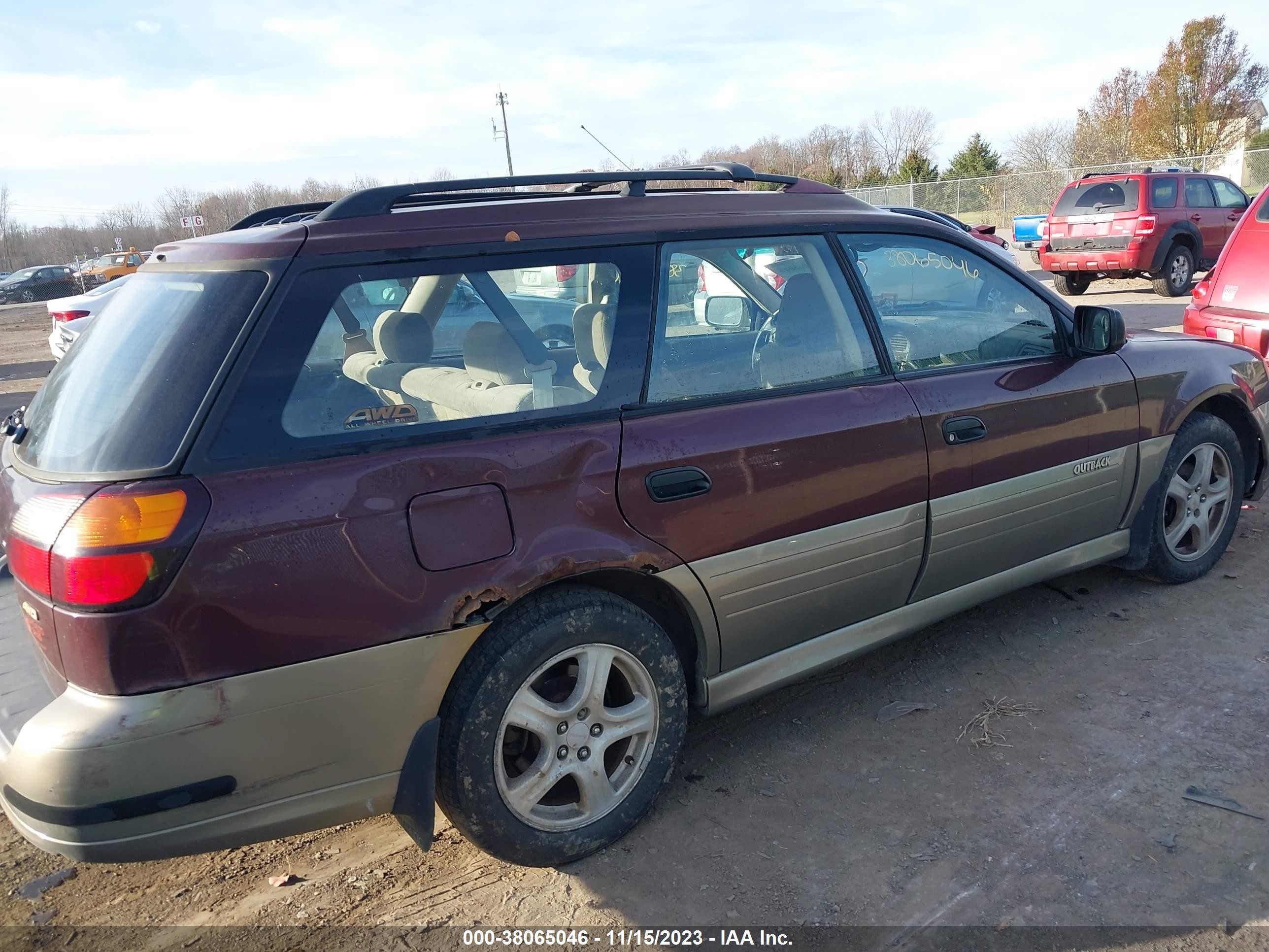 Photo 5 VIN: 4S3BH6658Y7668462 - SUBARU OUTBACK 