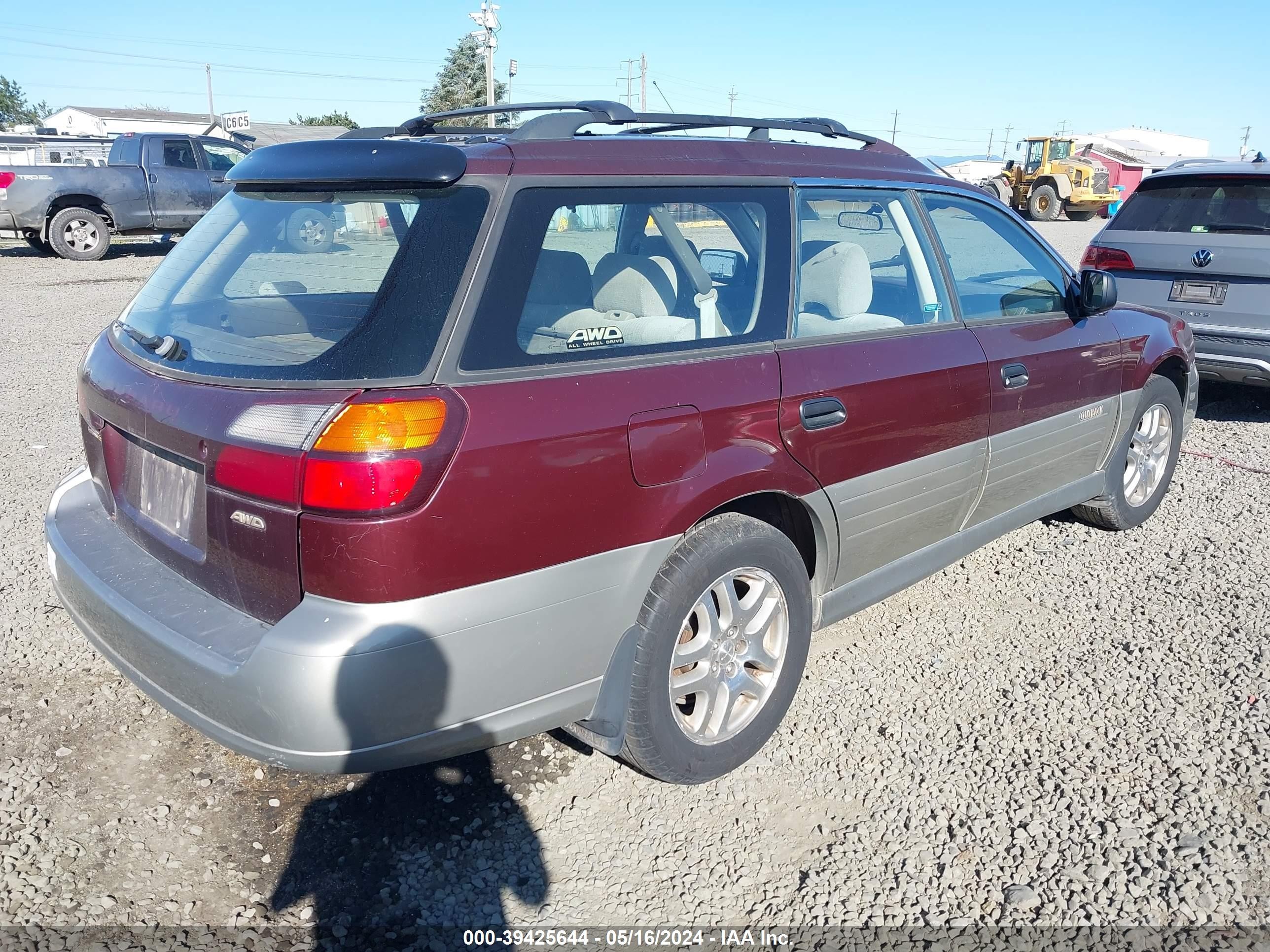 Photo 3 VIN: 4S3BH6659Y7644753 - SUBARU OUTBACK 