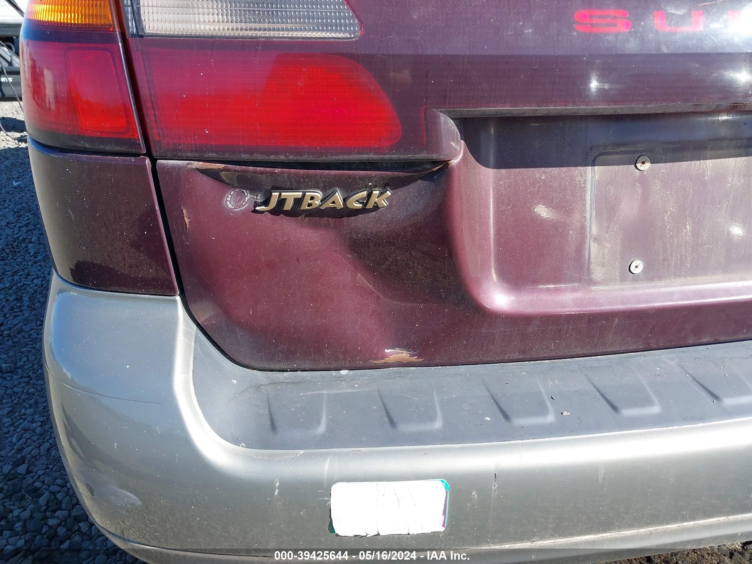 Photo 5 VIN: 4S3BH6659Y7644753 - SUBARU OUTBACK 