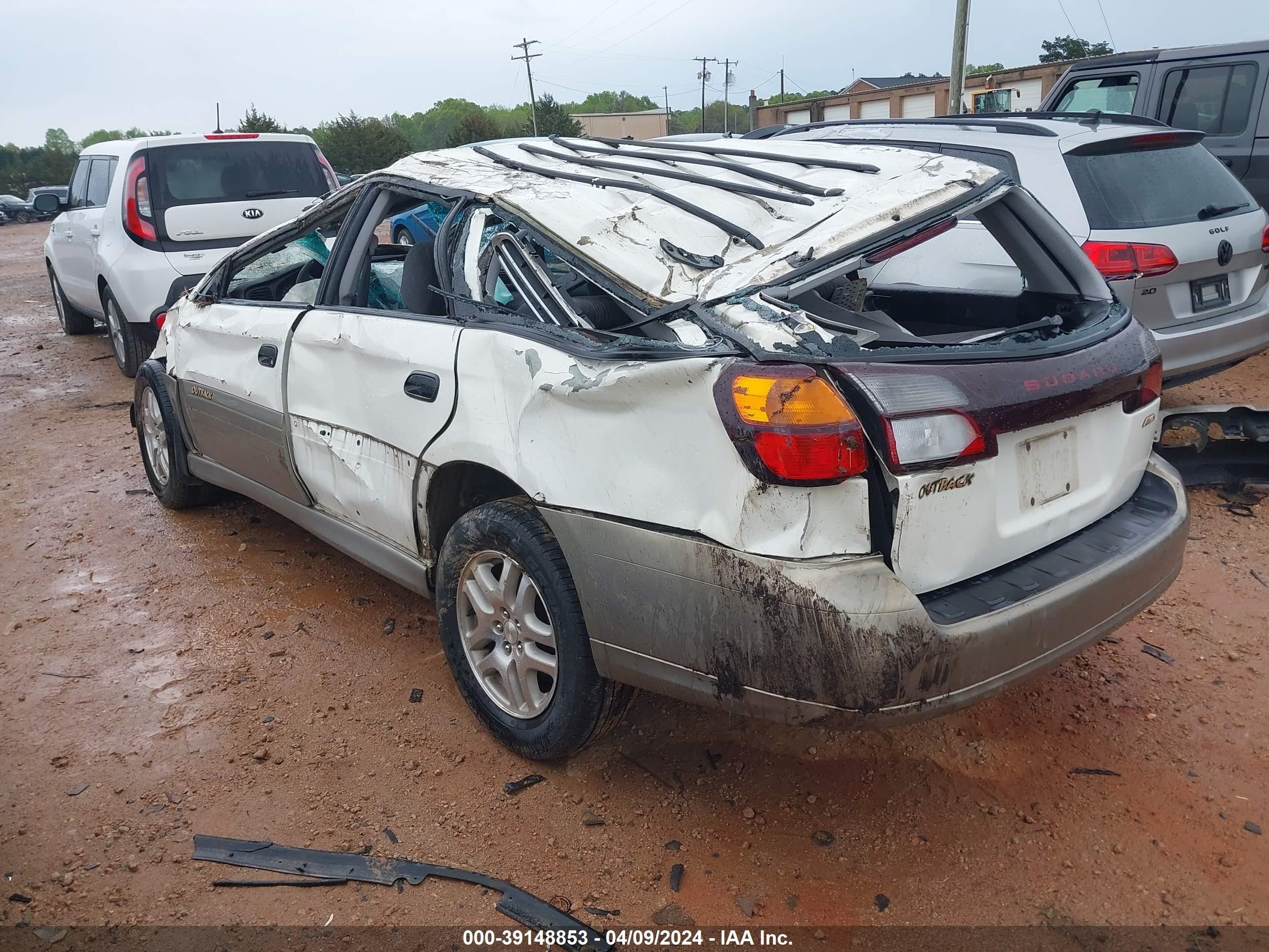 Photo 2 VIN: 4S3BH6750Y7633297 - SUBARU OUTBACK 