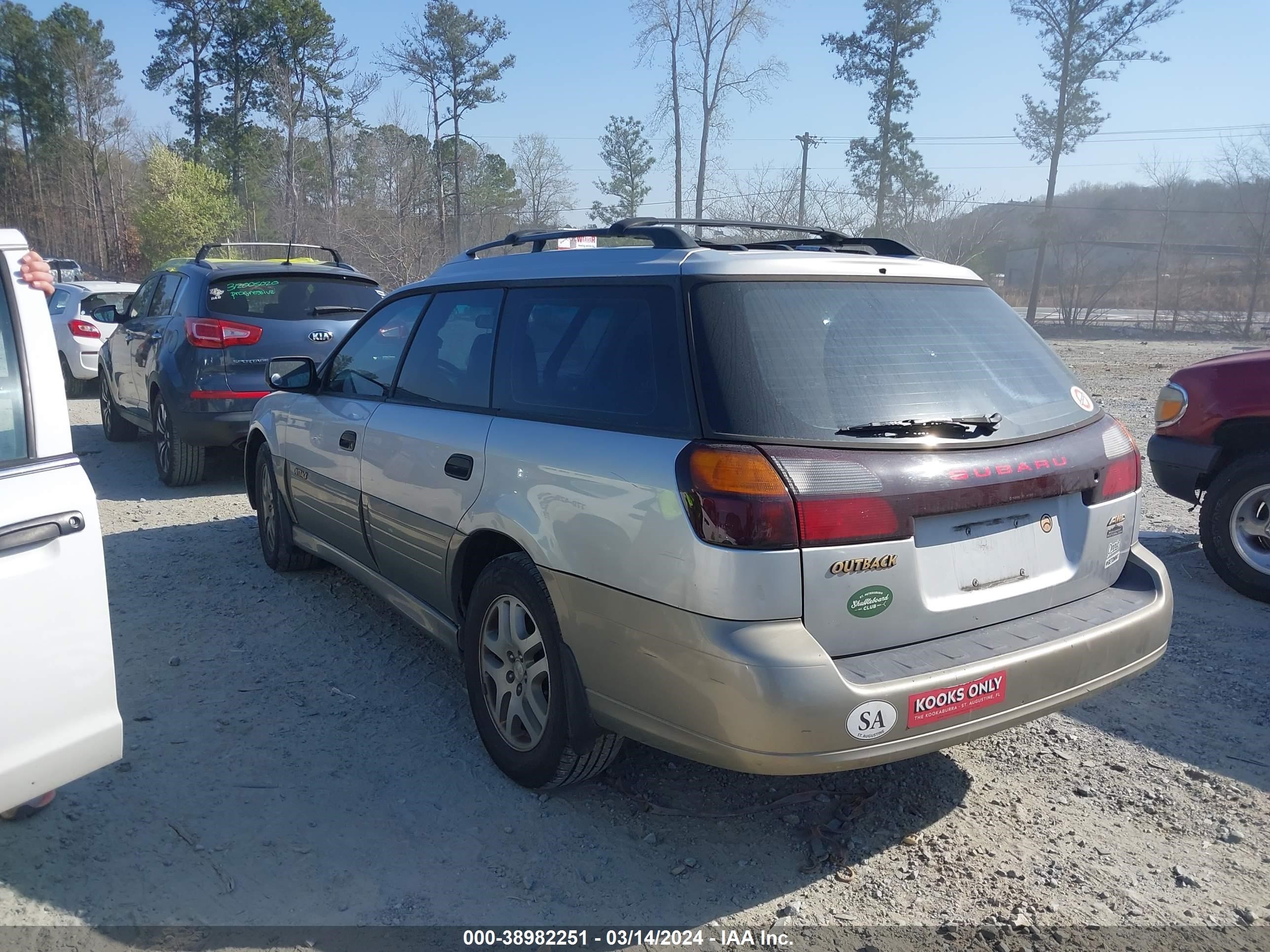 Photo 2 VIN: 4S3BH675137615822 - SUBARU OUTBACK 