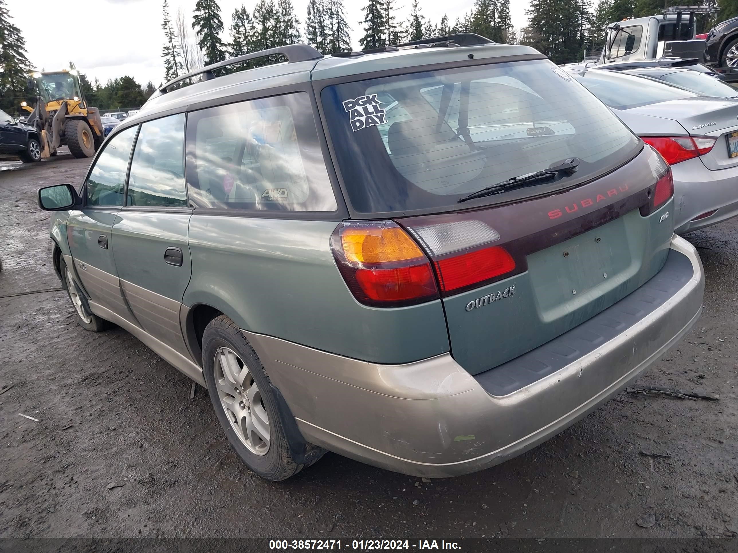 Photo 2 VIN: 4S3BH675147600531 - SUBARU OUTBACK 