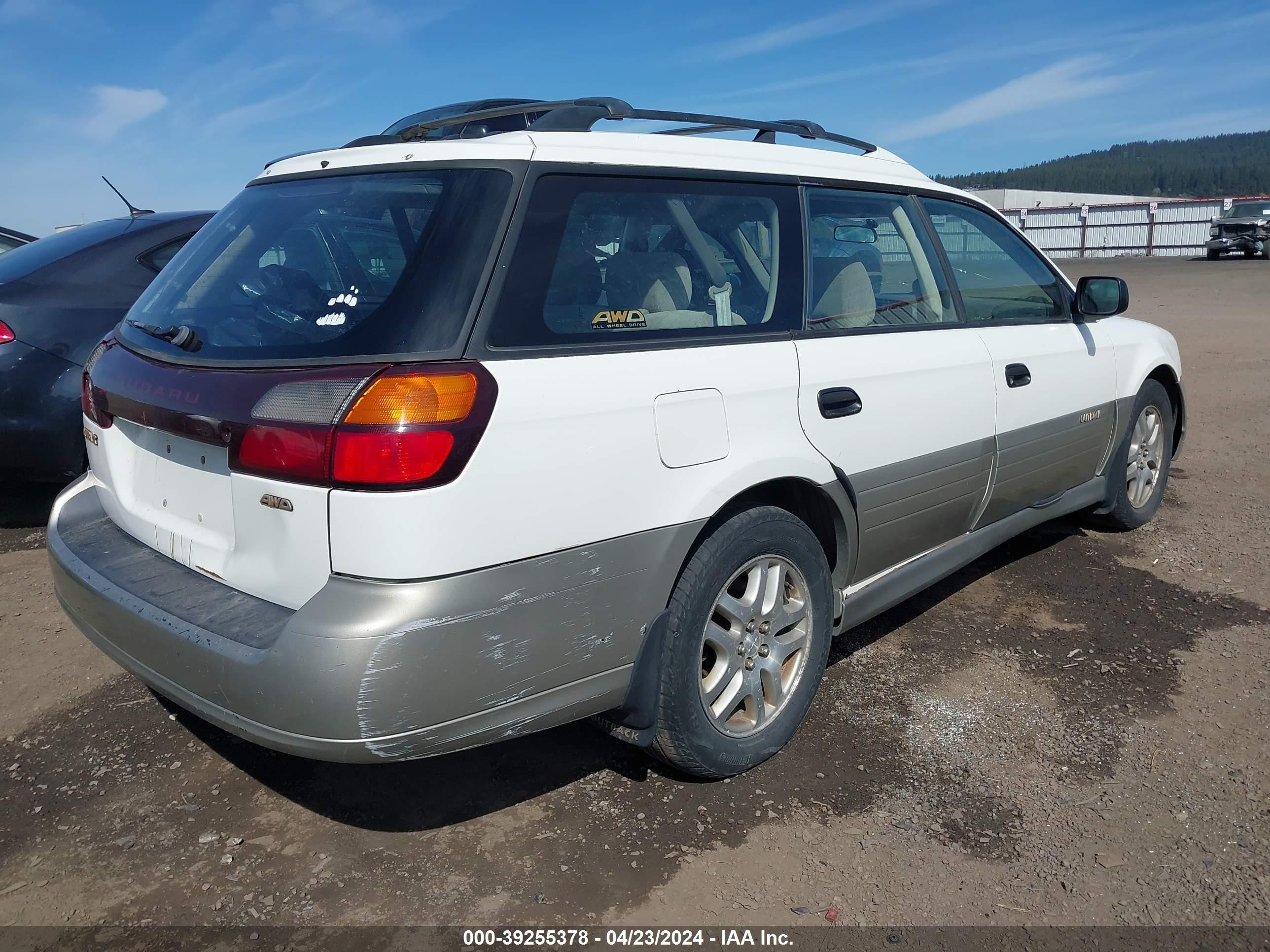 Photo 3 VIN: 4S3BH675217600937 - SUBARU OUTBACK 