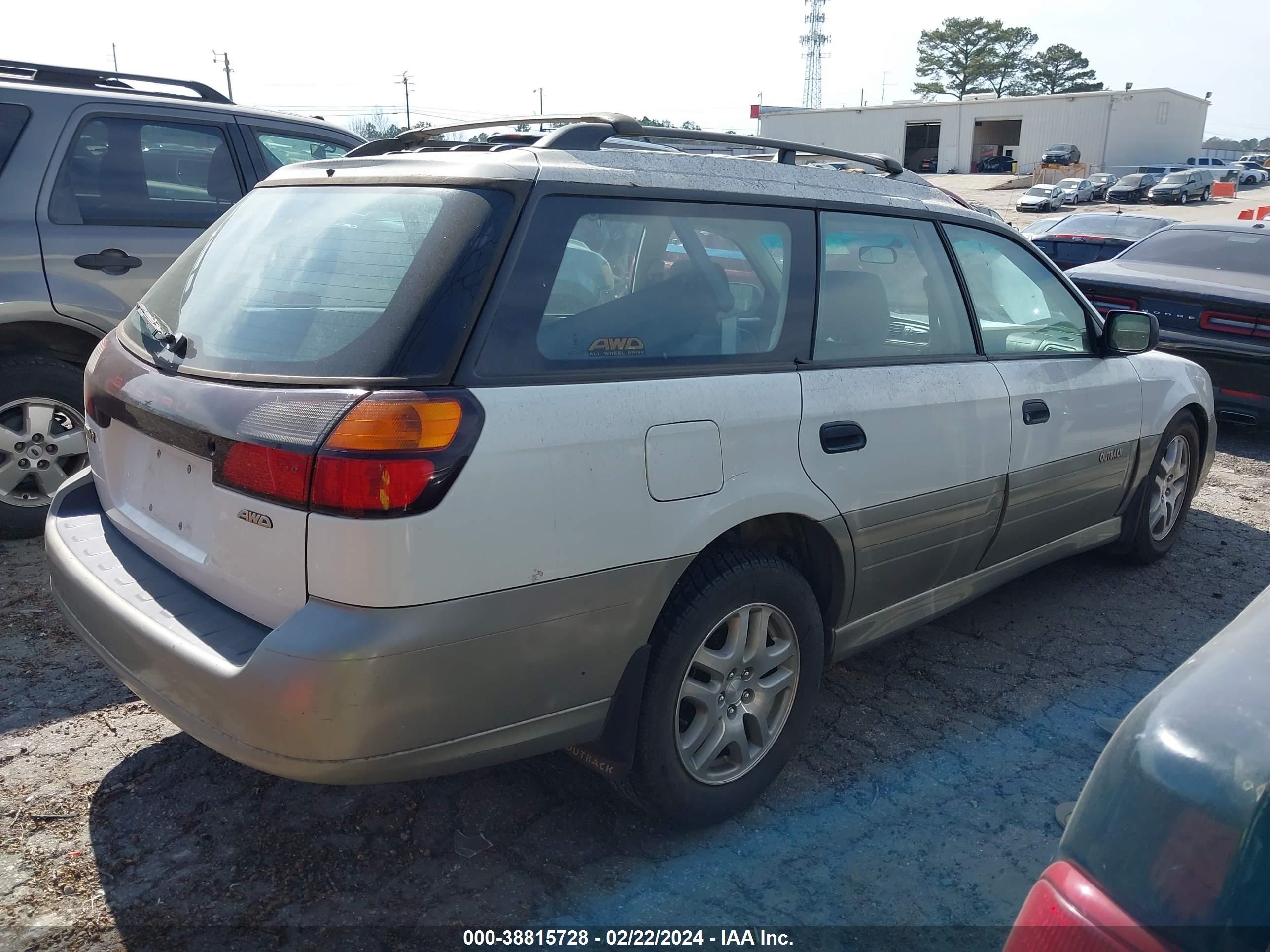 Photo 3 VIN: 4S3BH675217614398 - SUBARU OUTBACK 