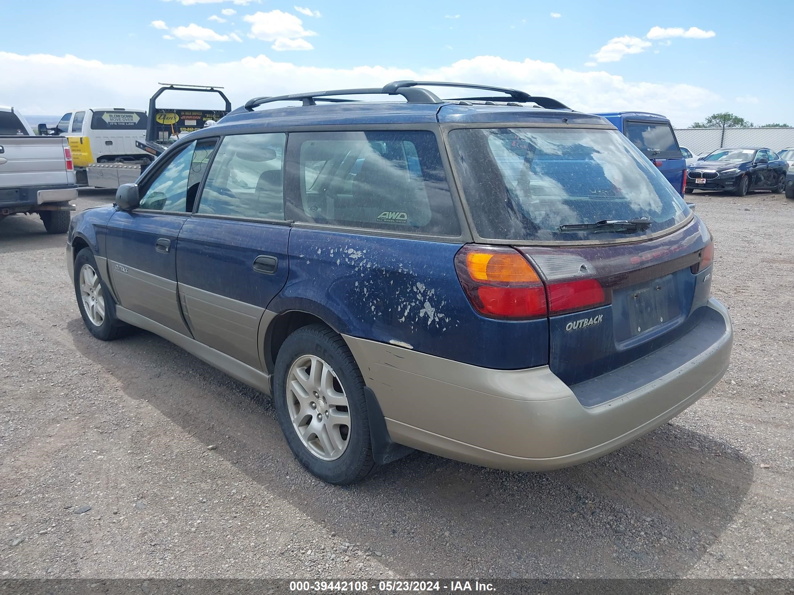 Photo 2 VIN: 4S3BH675246615836 - SUBARU OUTBACK 