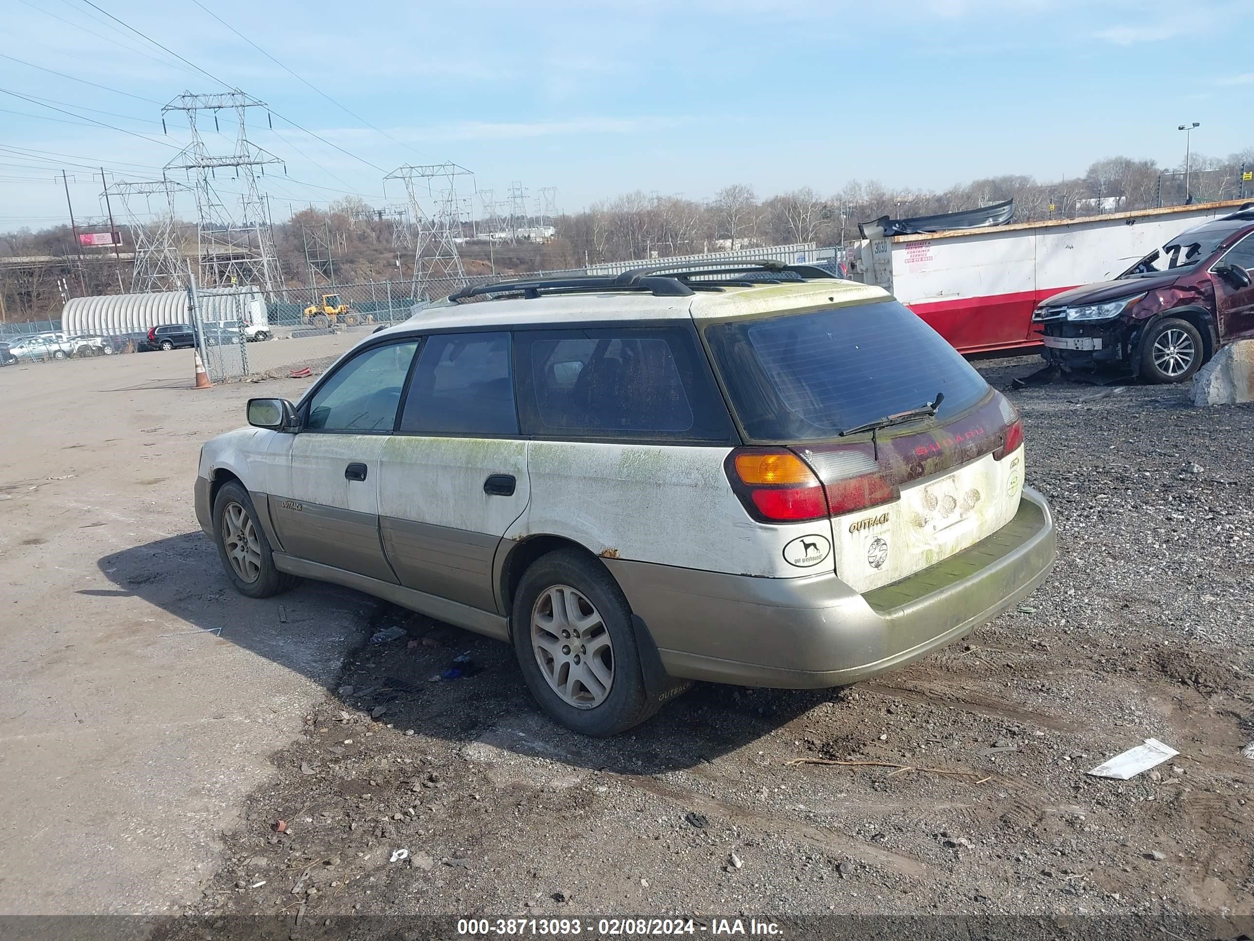 Photo 2 VIN: 4S3BH6755Y7600375 - SUBARU OUTBACK 