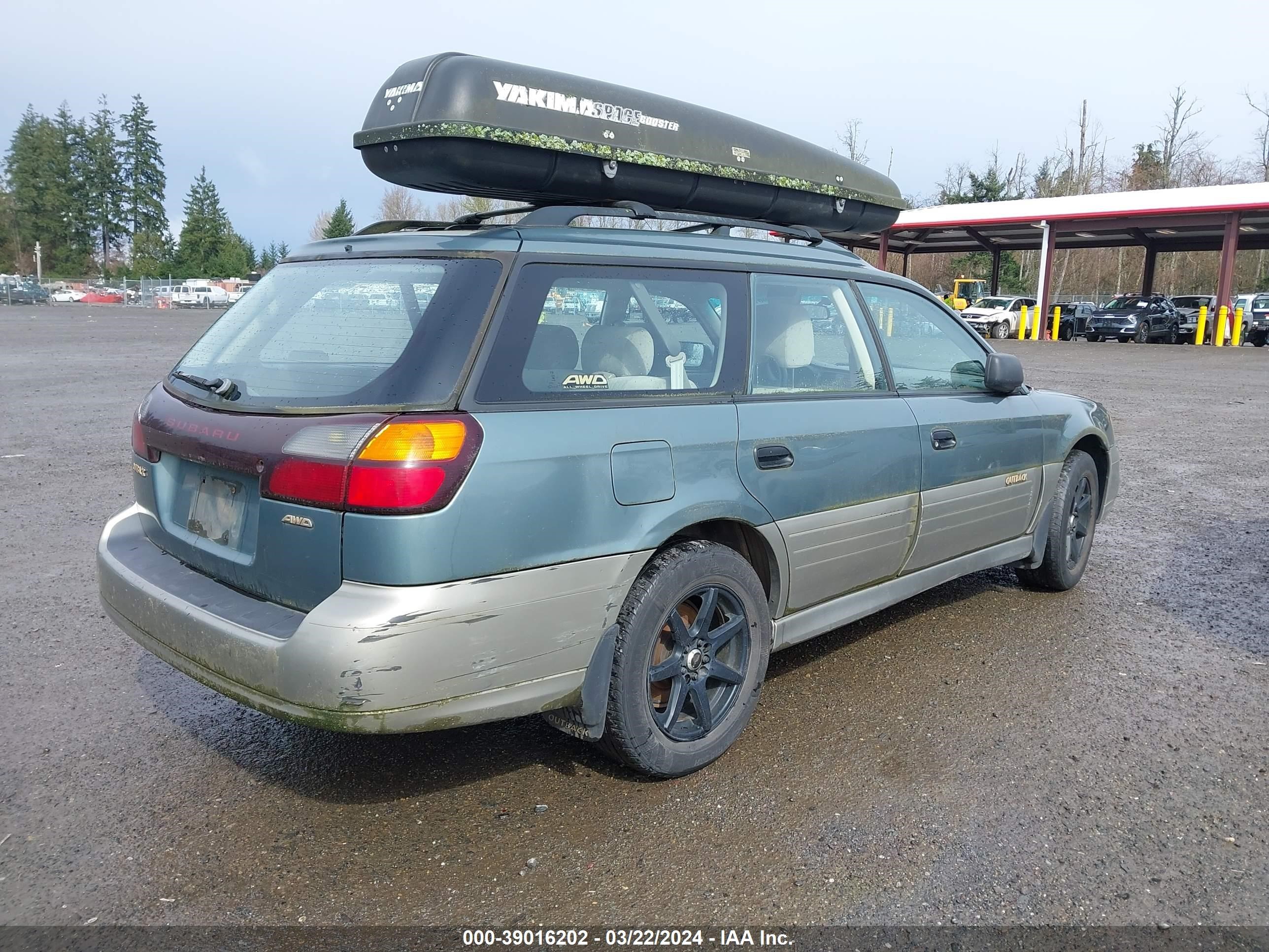 Photo 3 VIN: 4S3BH6758Y6649401 - SUBARU OUTBACK 