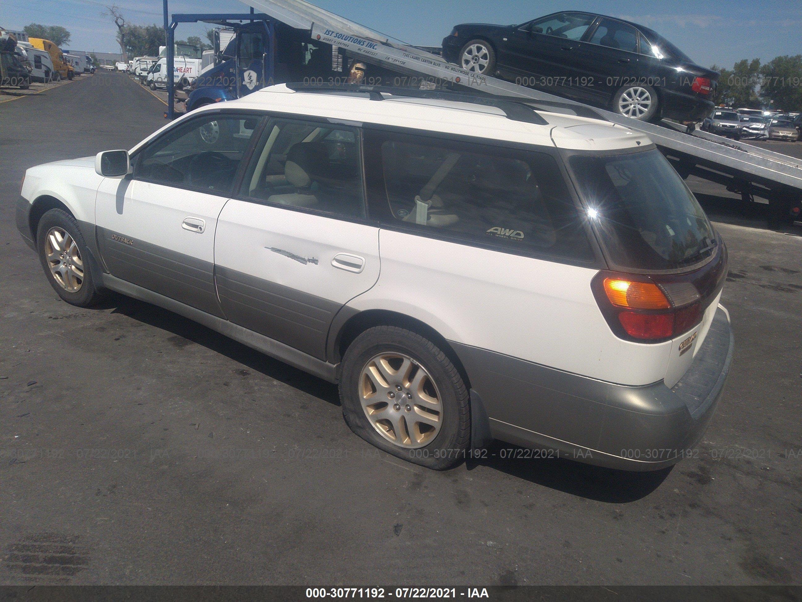 Photo 2 VIN: 4S3BH6860Y7618211 - SUBARU OUTBACK 