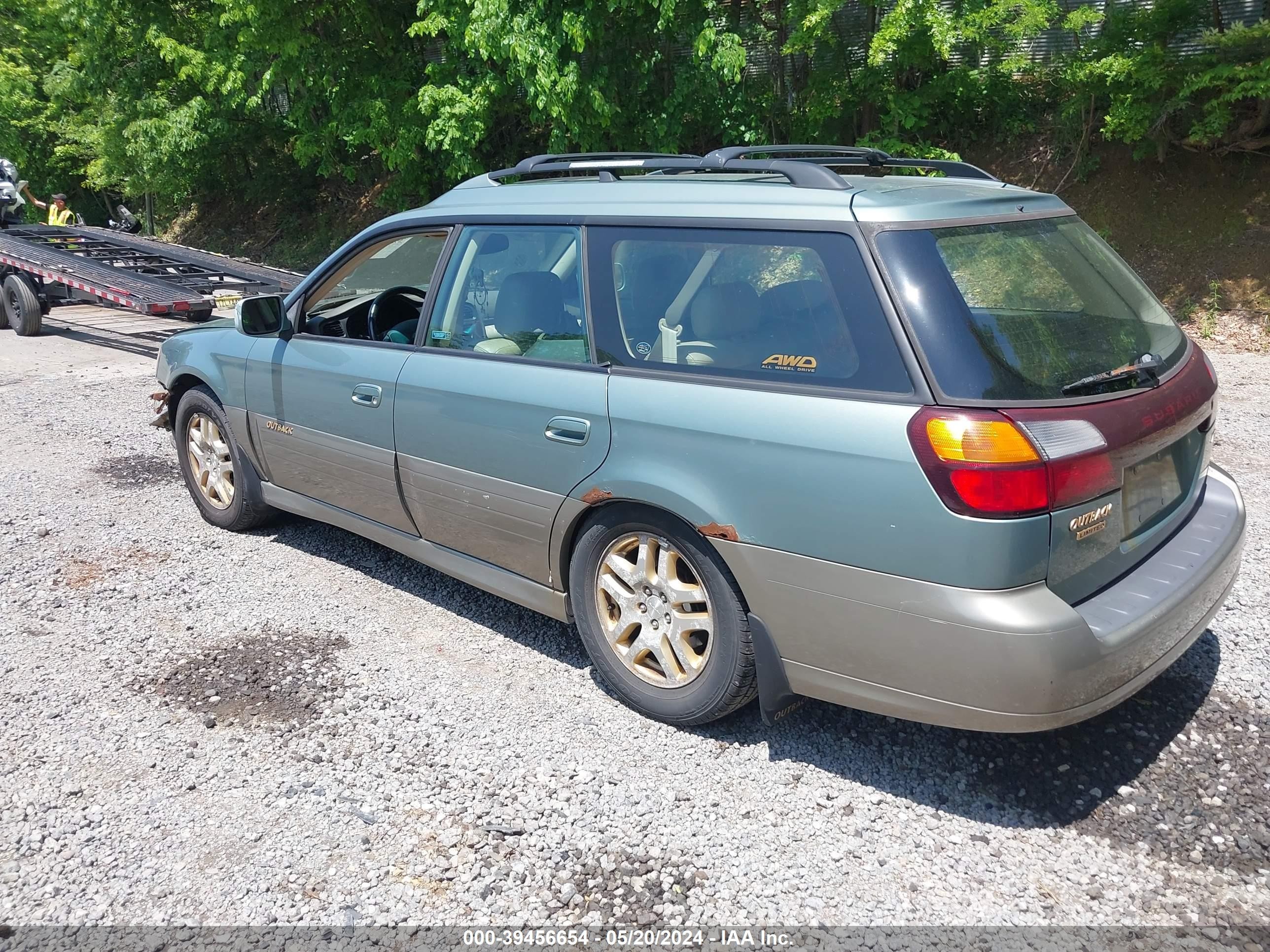 Photo 2 VIN: 4S3BH686137652831 - SUBARU OUTBACK 