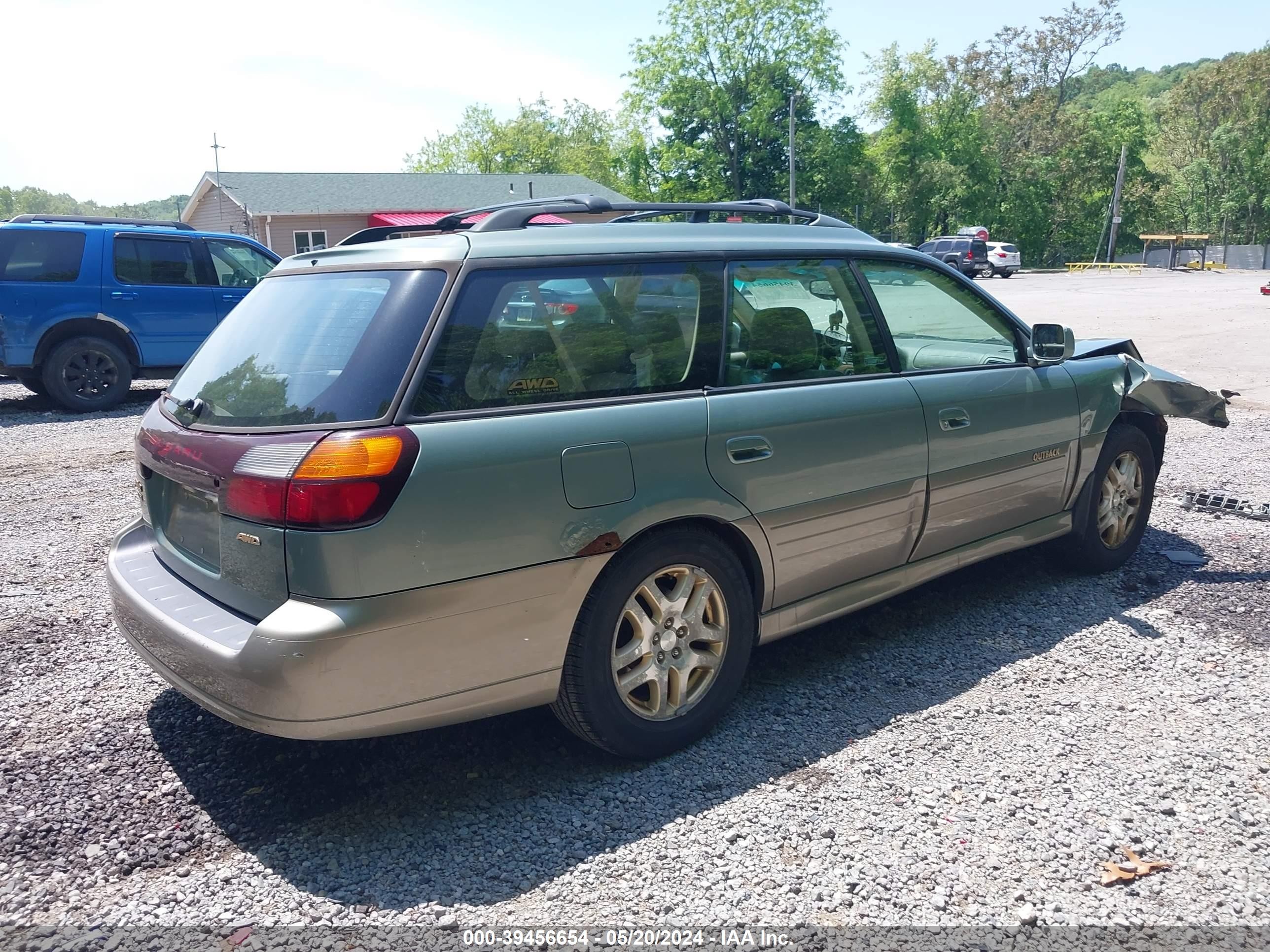 Photo 3 VIN: 4S3BH686137652831 - SUBARU OUTBACK 