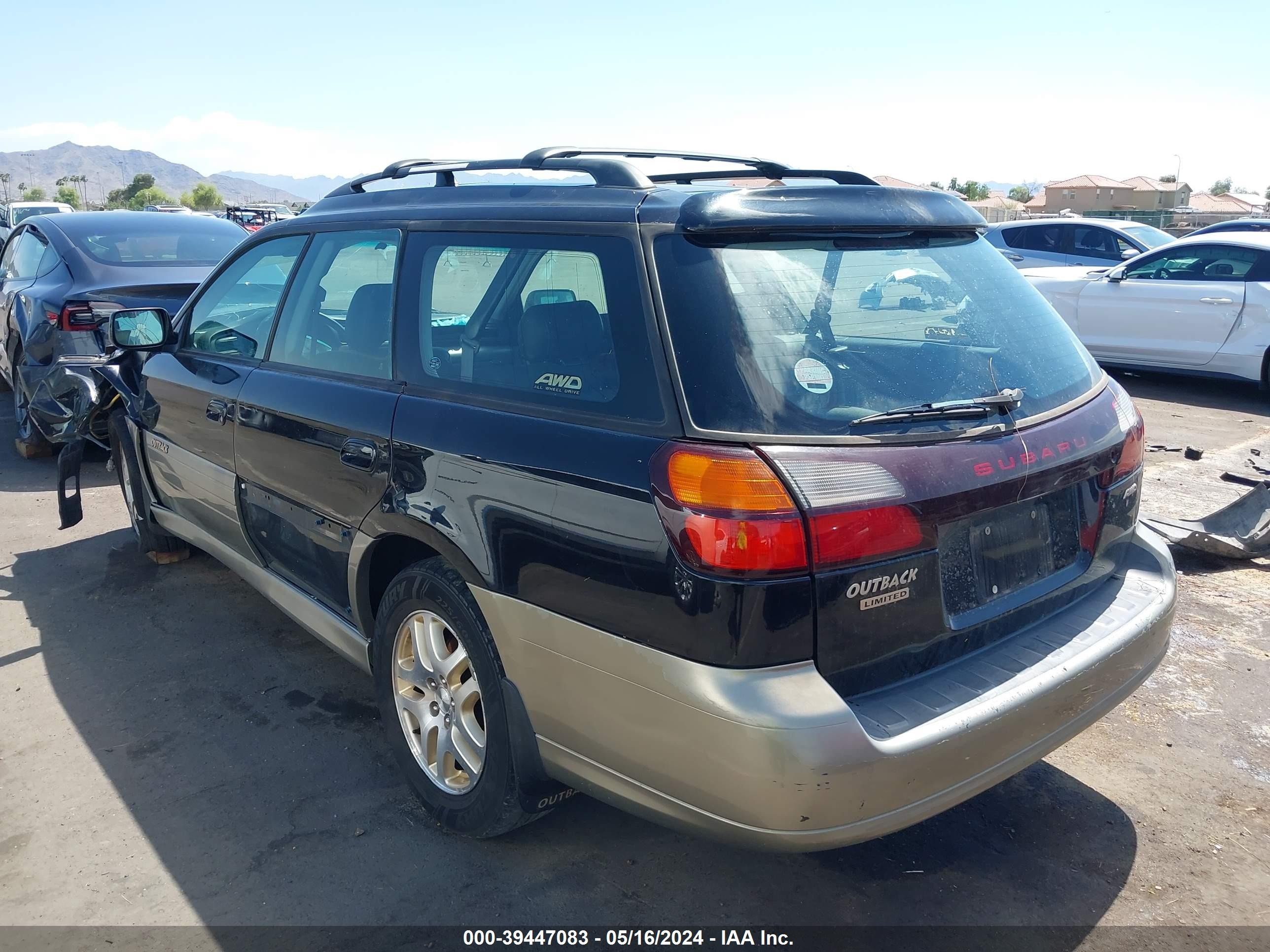 Photo 2 VIN: 4S3BH686337637814 - SUBARU OUTBACK 