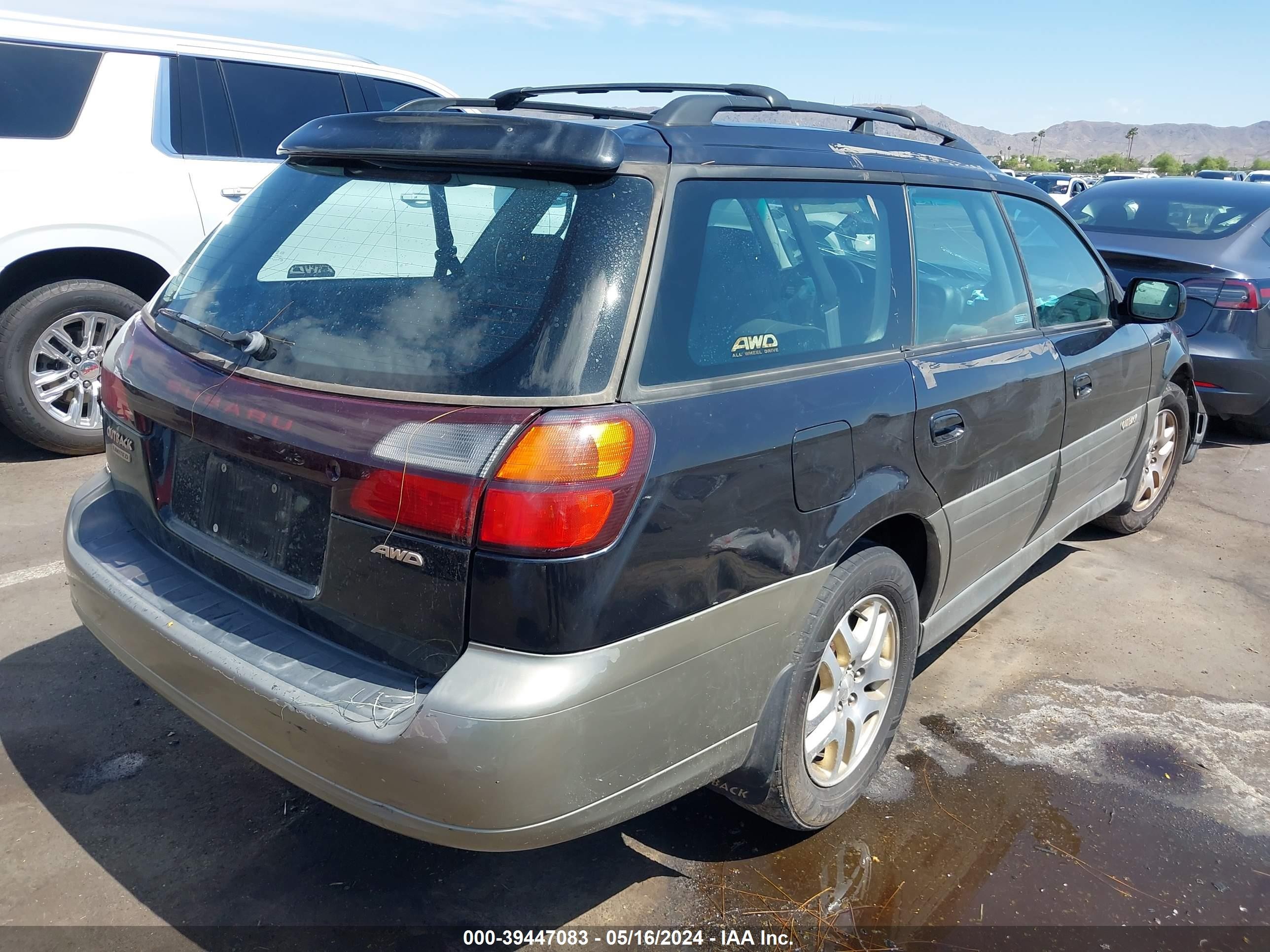 Photo 3 VIN: 4S3BH686337637814 - SUBARU OUTBACK 