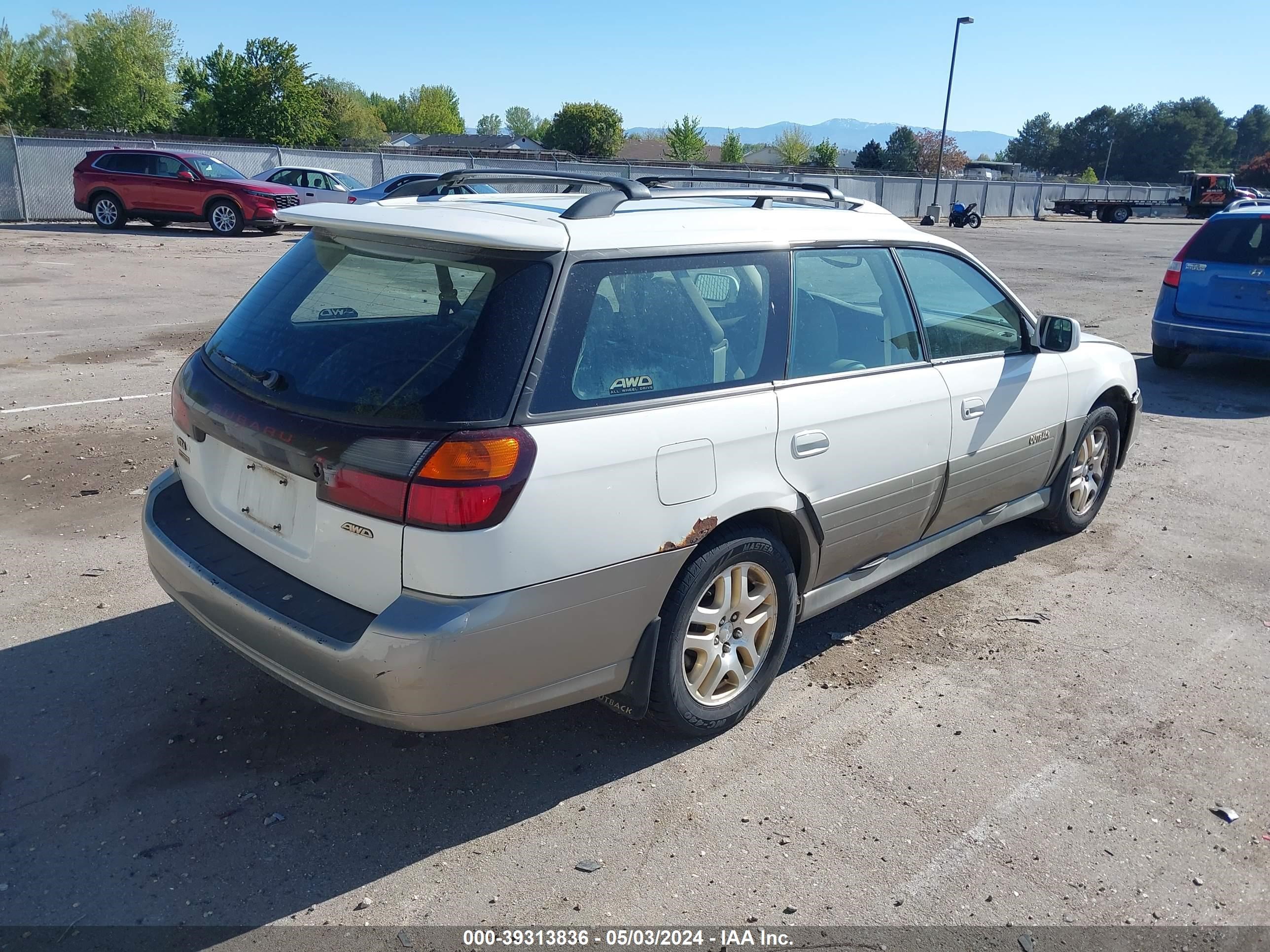 Photo 3 VIN: 4S3BH6867Y7634437 - SUBARU OUTBACK 