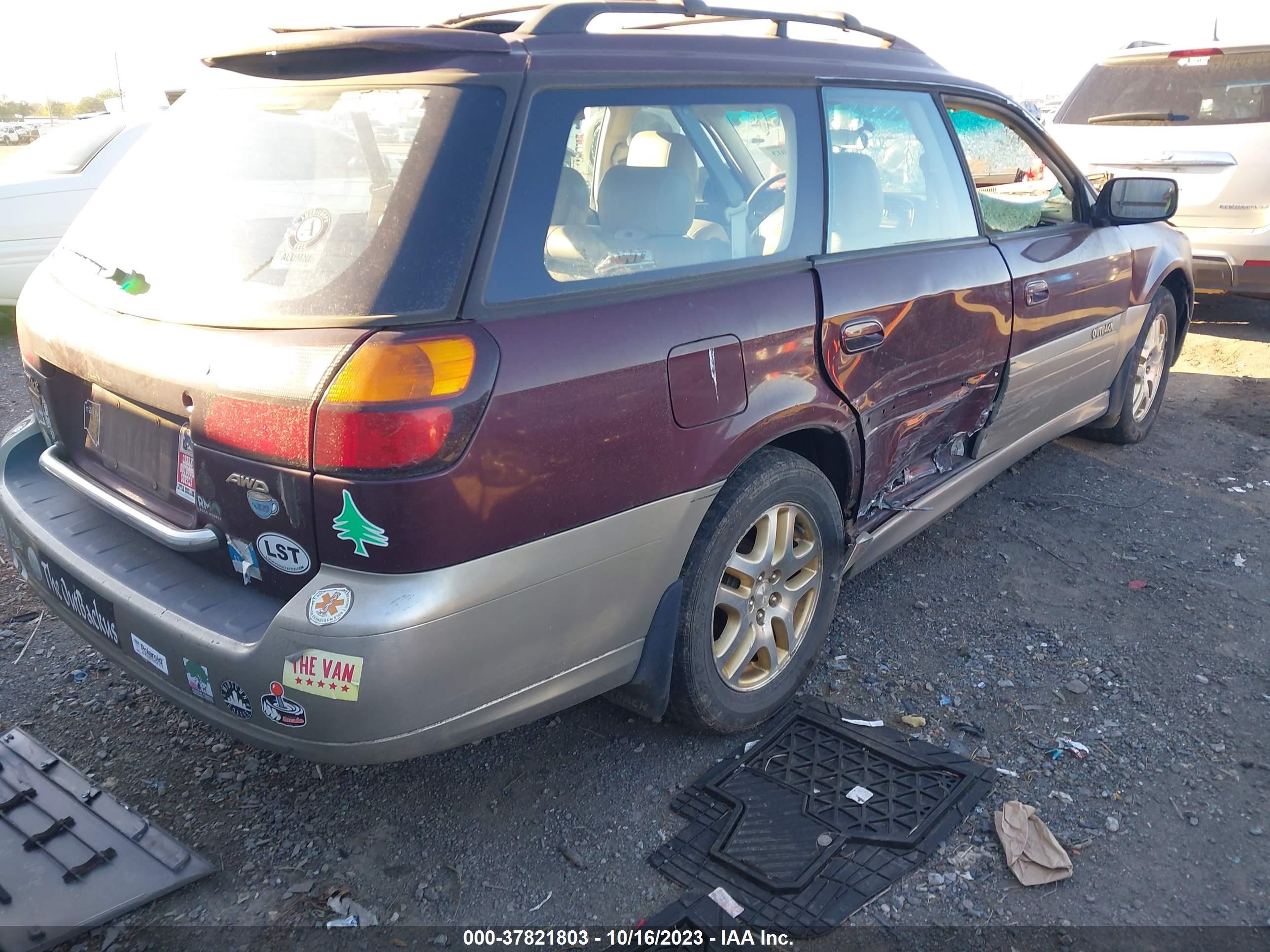 Photo 3 VIN: 4S3BH6868Y7666989 - SUBARU OUTBACK 