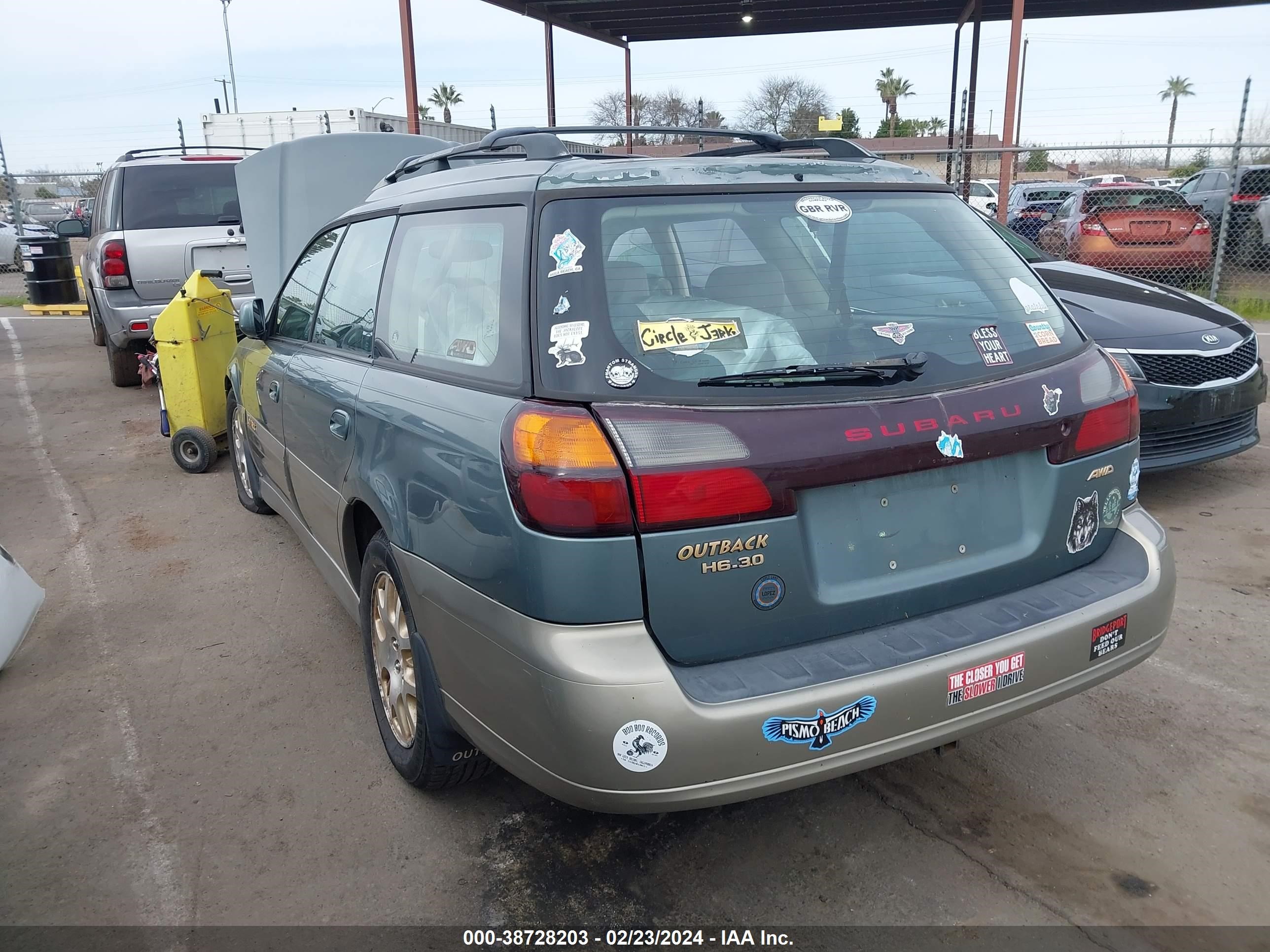 Photo 2 VIN: 4S3BH806427618226 - SUBARU OUTBACK 