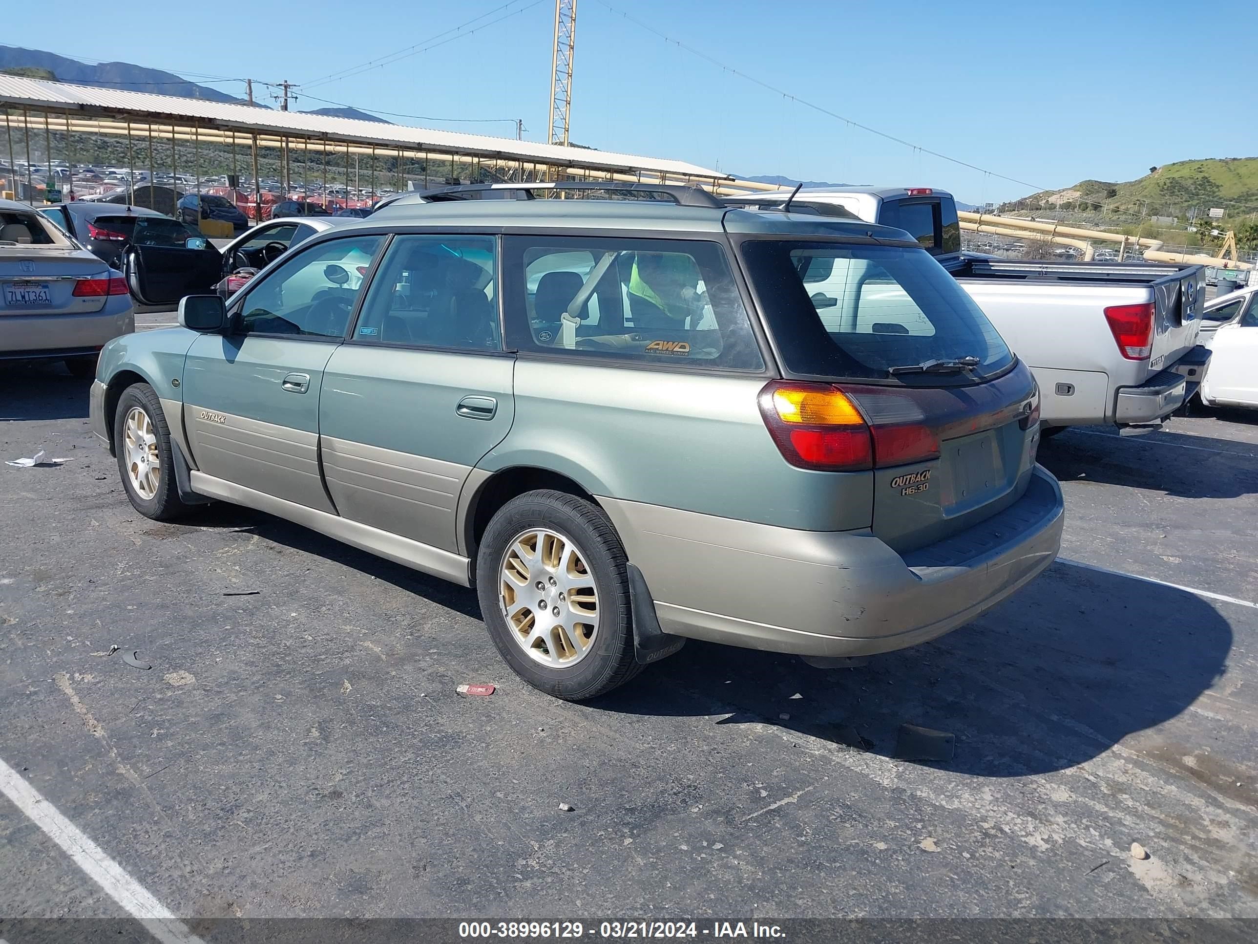 Photo 2 VIN: 4S3BH806X37630169 - SUBARU OUTBACK 