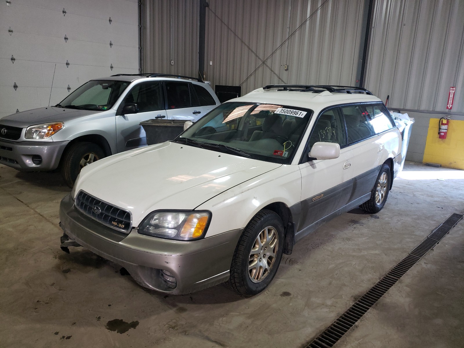 Photo 1 VIN: 4S3BH895037654376 - SUBARU LEGACY OUT 