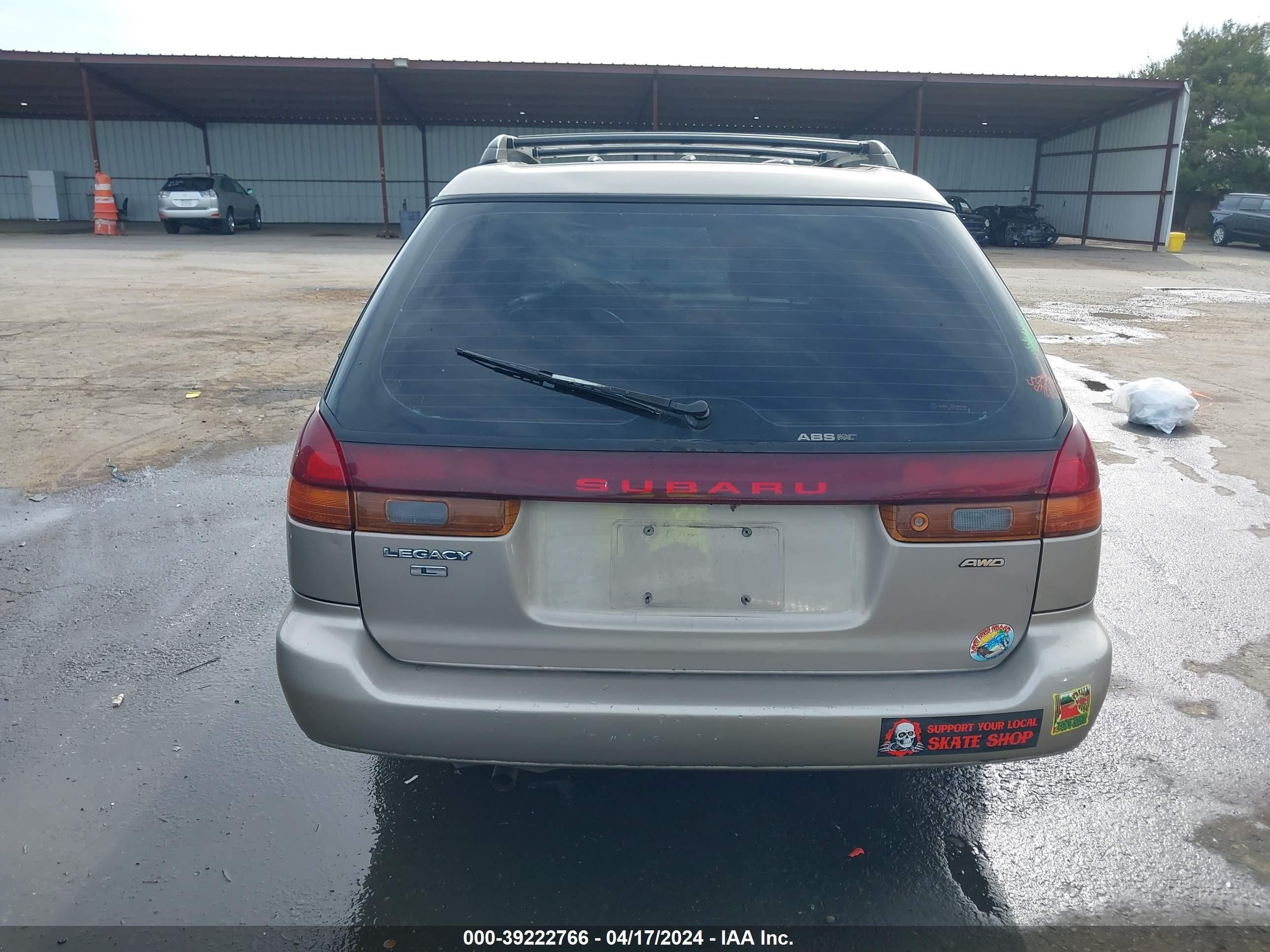 Photo 16 VIN: 4S3BK4351X7311925 - SUBARU LEGACY 