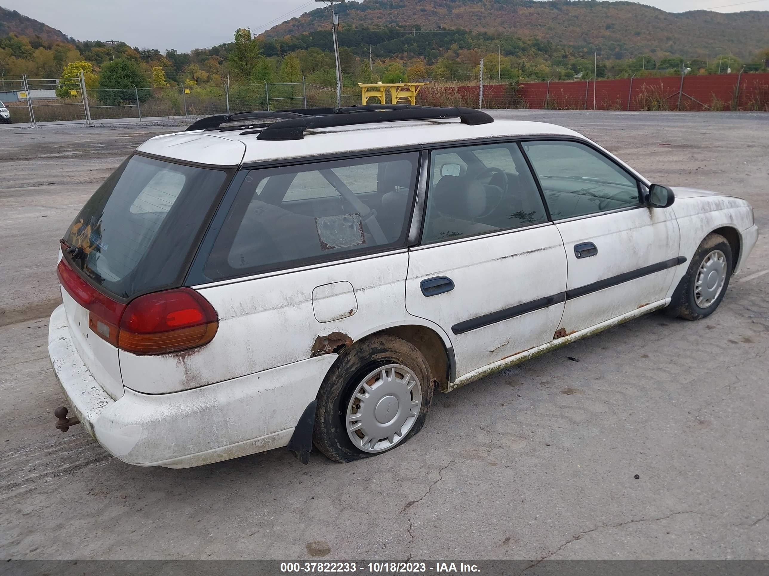 Photo 3 VIN: 4S3BK6350S6318715 - SUBARU LEGACY 