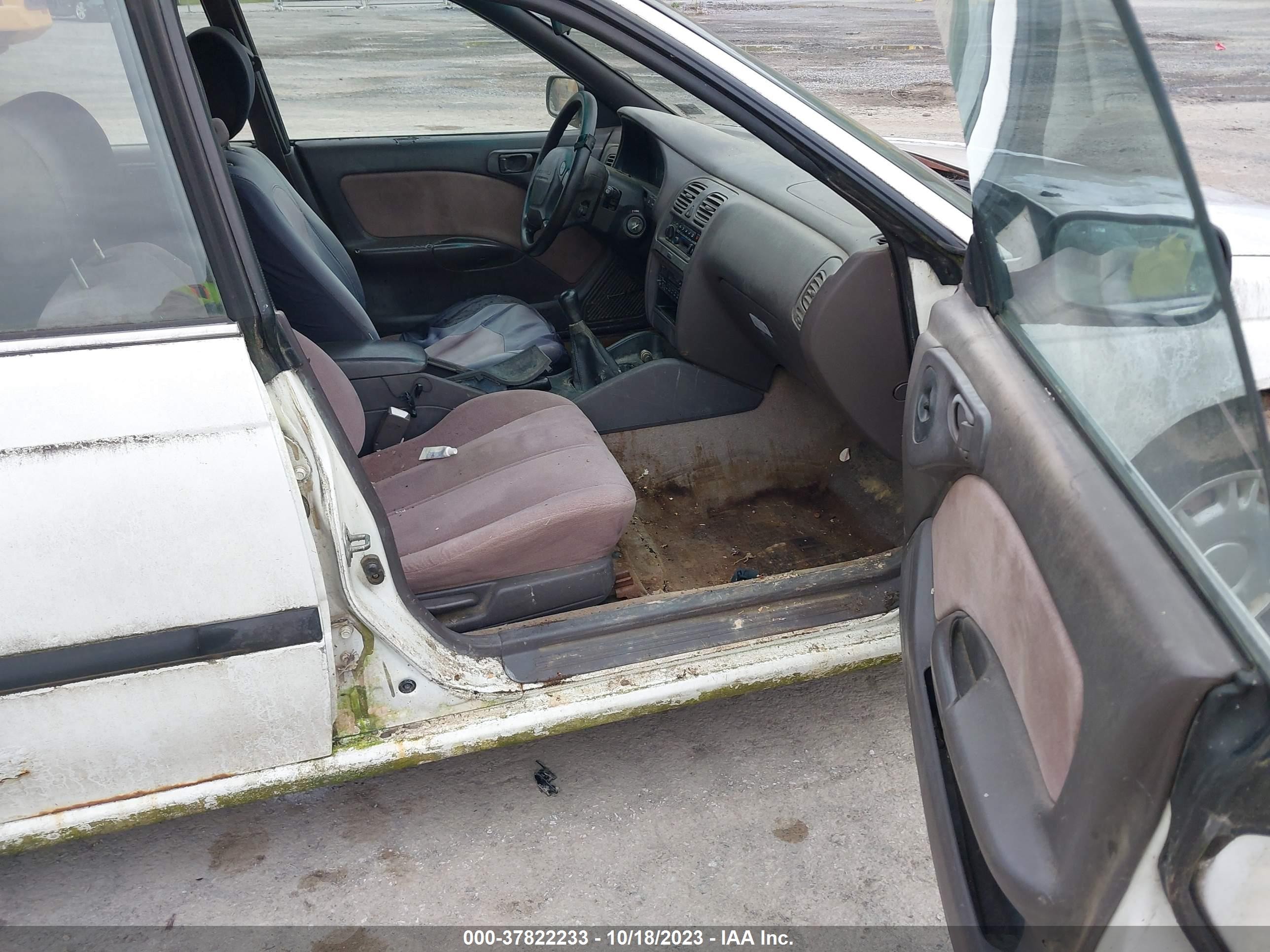 Photo 4 VIN: 4S3BK6350S6318715 - SUBARU LEGACY 