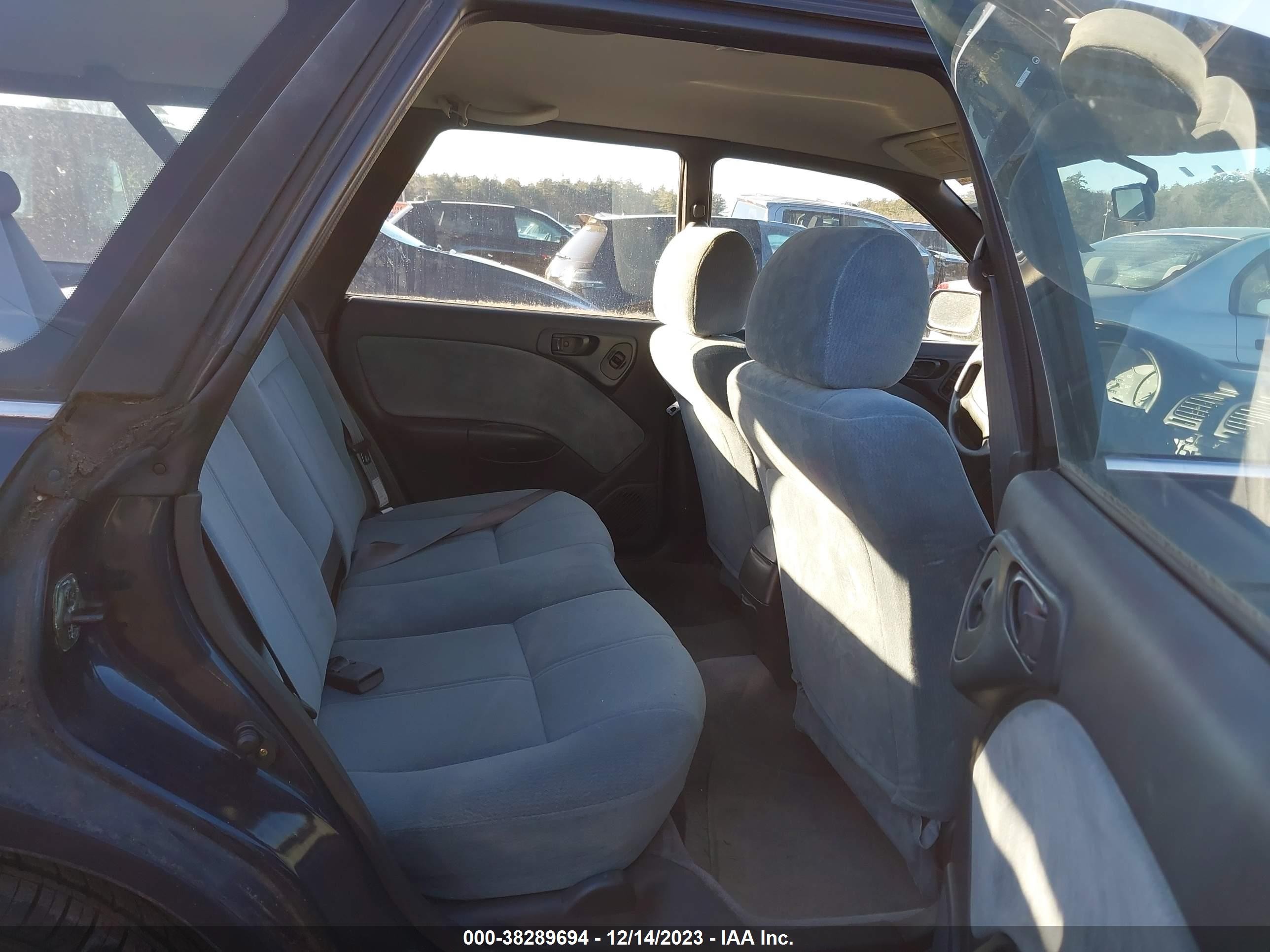 Photo 7 VIN: 4S3BK6353S6354284 - SUBARU LEGACY 