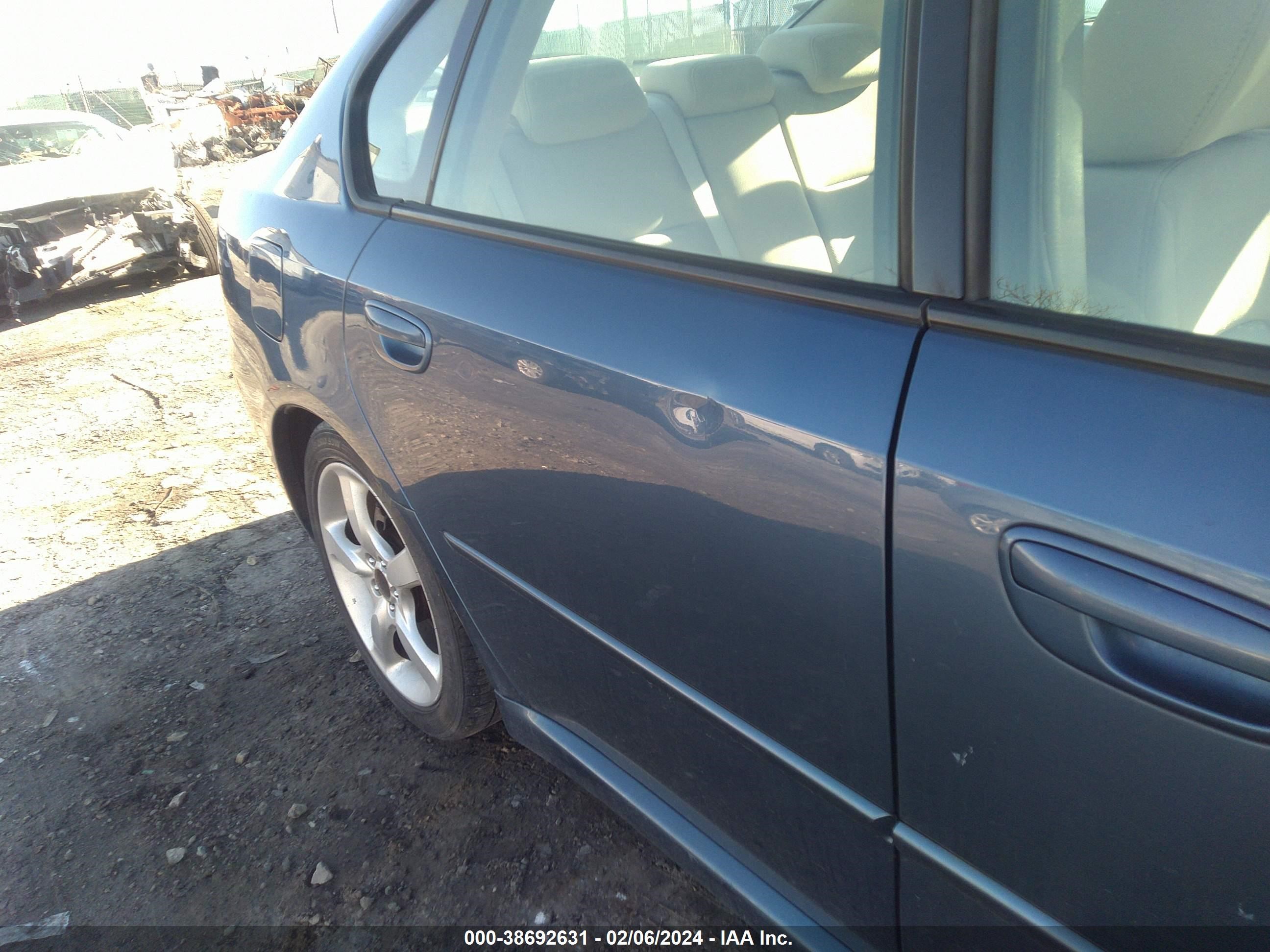 Photo 11 VIN: 4S3BL616377213757 - SUBARU LEGACY 