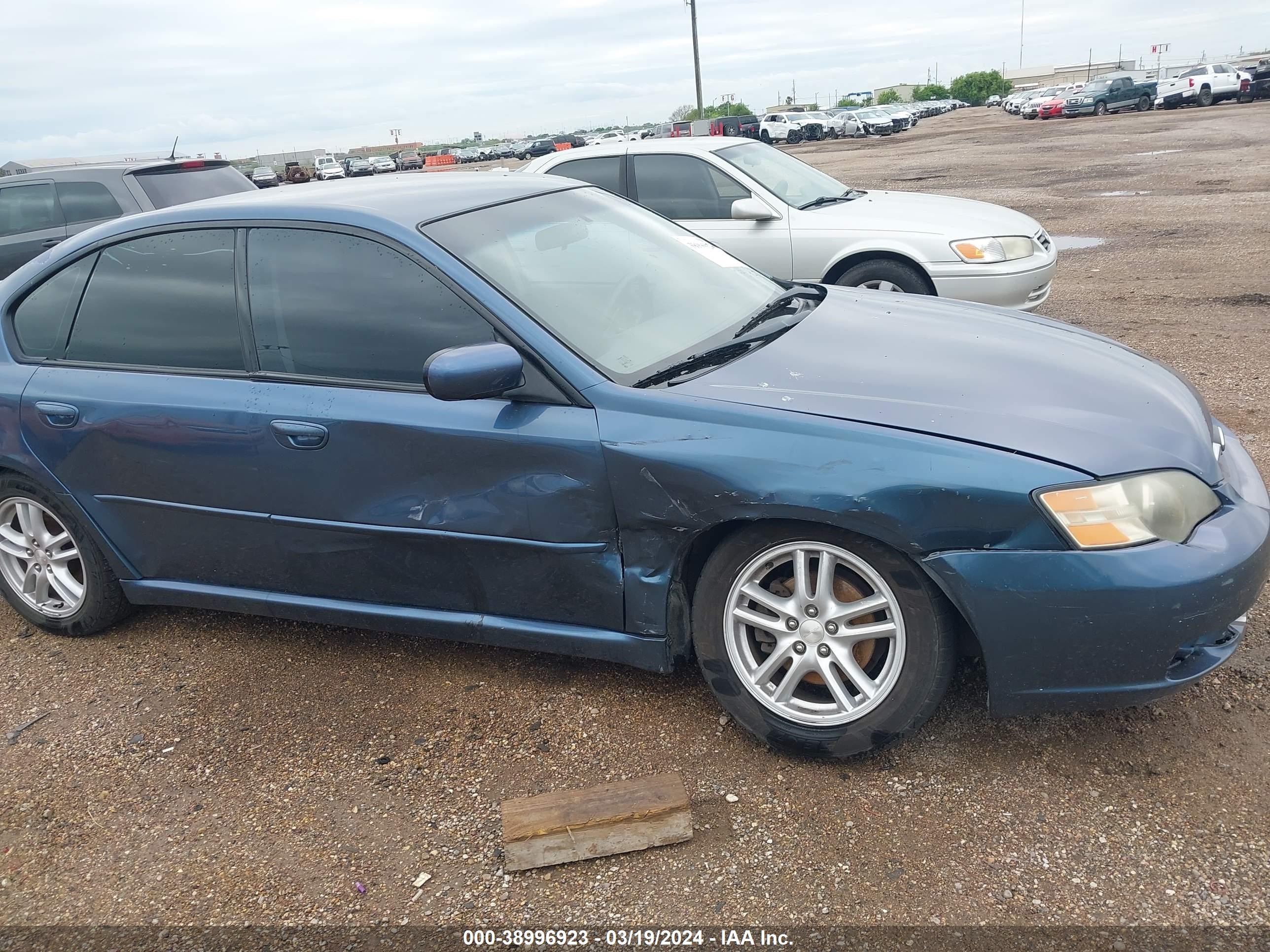 Photo 5 VIN: 4S3BL616457207608 - SUBARU LEGACY 