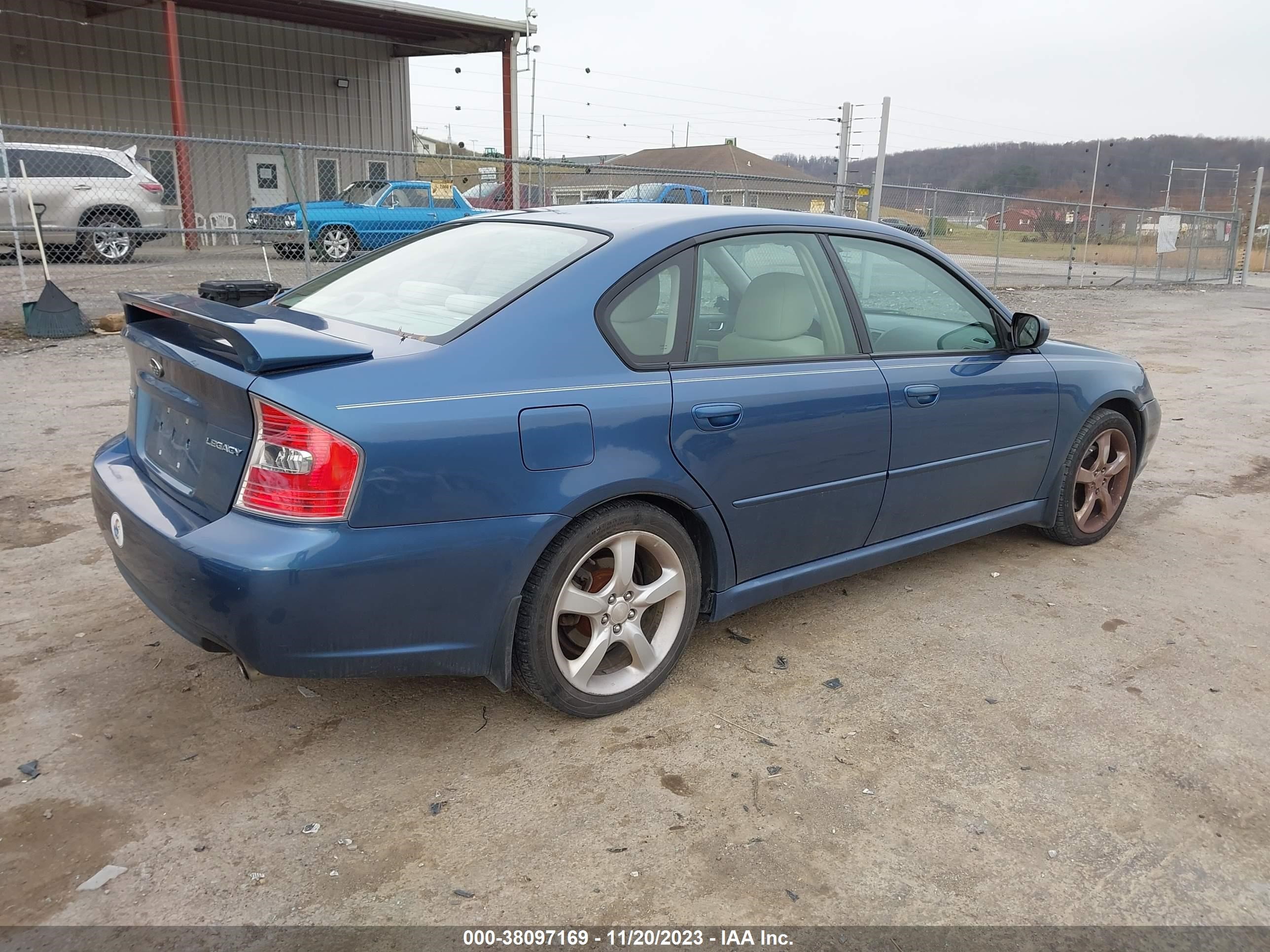 Photo 3 VIN: 4S3BL616877204973 - SUBARU LEGACY 