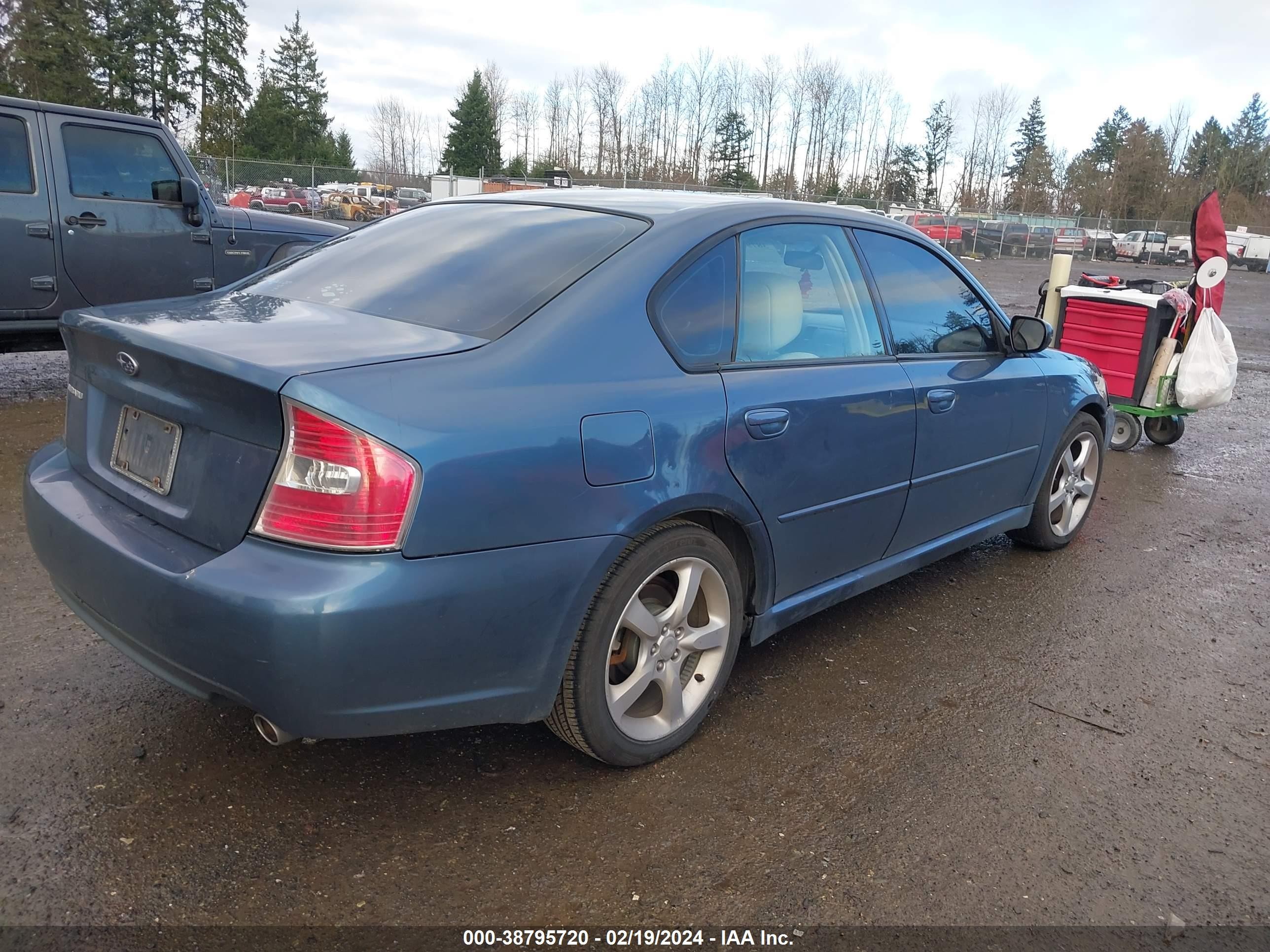 Photo 3 VIN: 4S3BL626567217158 - SUBARU LEGACY 