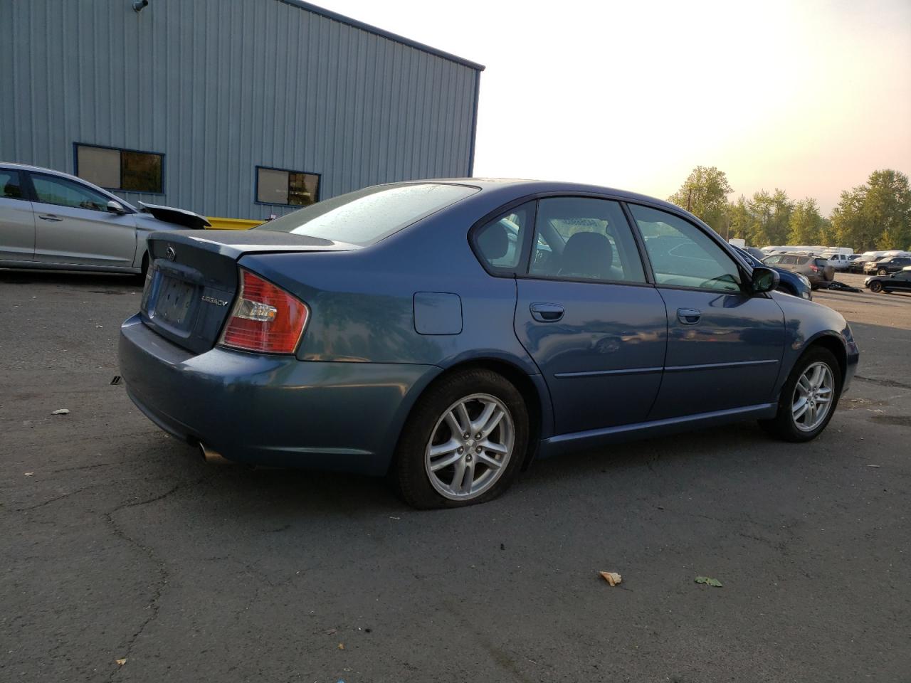 Photo 2 VIN: 4S3BL626756217179 - SUBARU LEGACY 