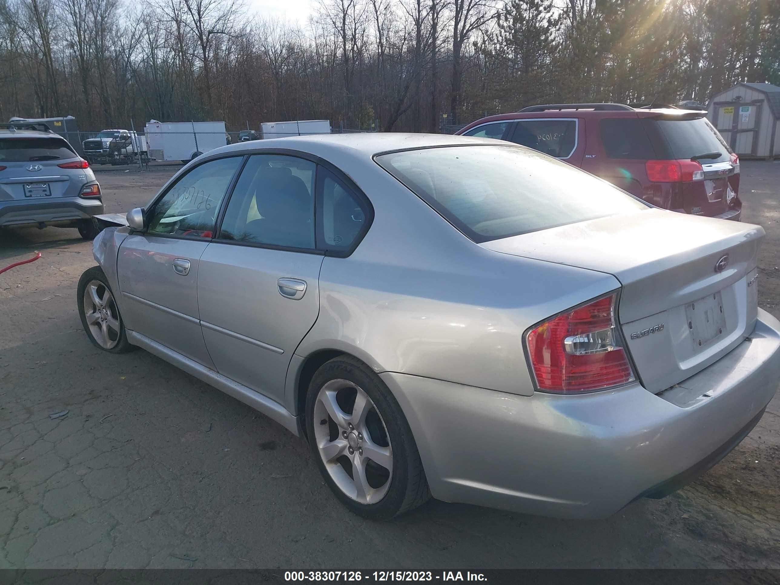 Photo 2 VIN: 4S3BL626867202007 - SUBARU LEGACY 