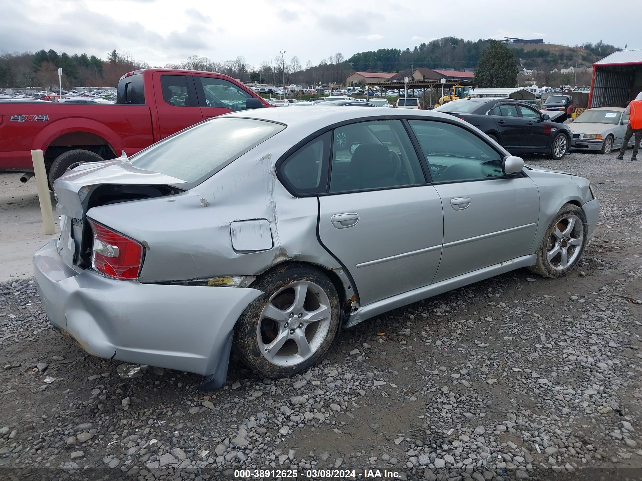 Photo 3 VIN: 4S3BL626867218465 - SUBARU LEGACY 