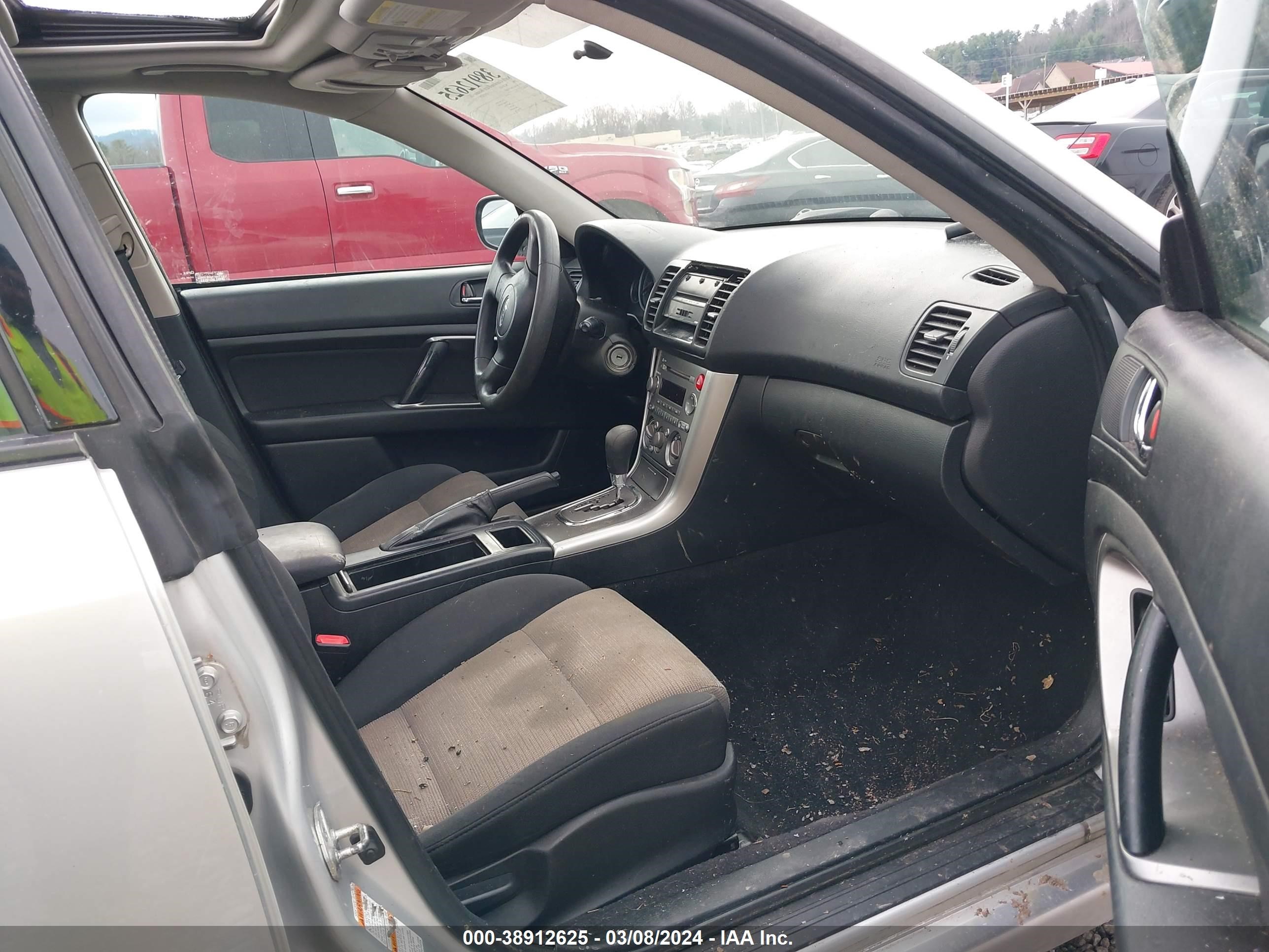 Photo 4 VIN: 4S3BL626867218465 - SUBARU LEGACY 