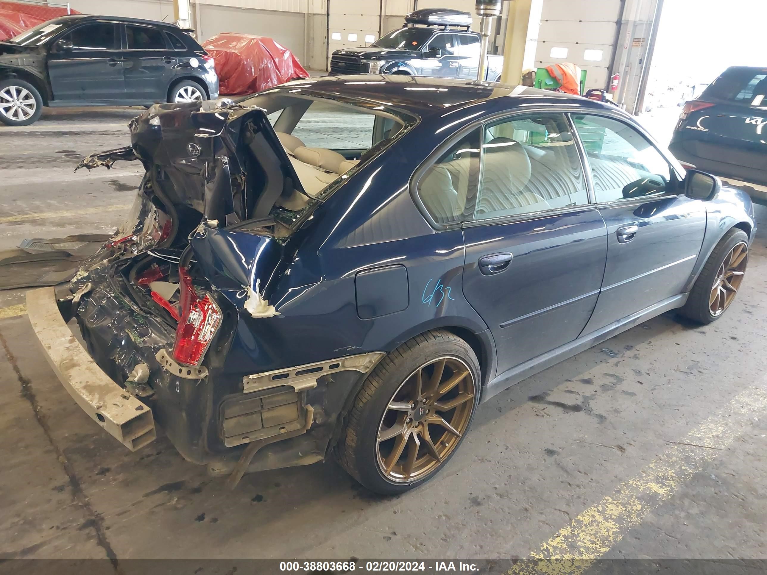 Photo 3 VIN: 4S3BL676154217232 - SUBARU LEGACY 