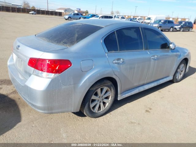 Photo 3 VIN: 4S3BMBA60C3028315 - SUBARU LEGACY 