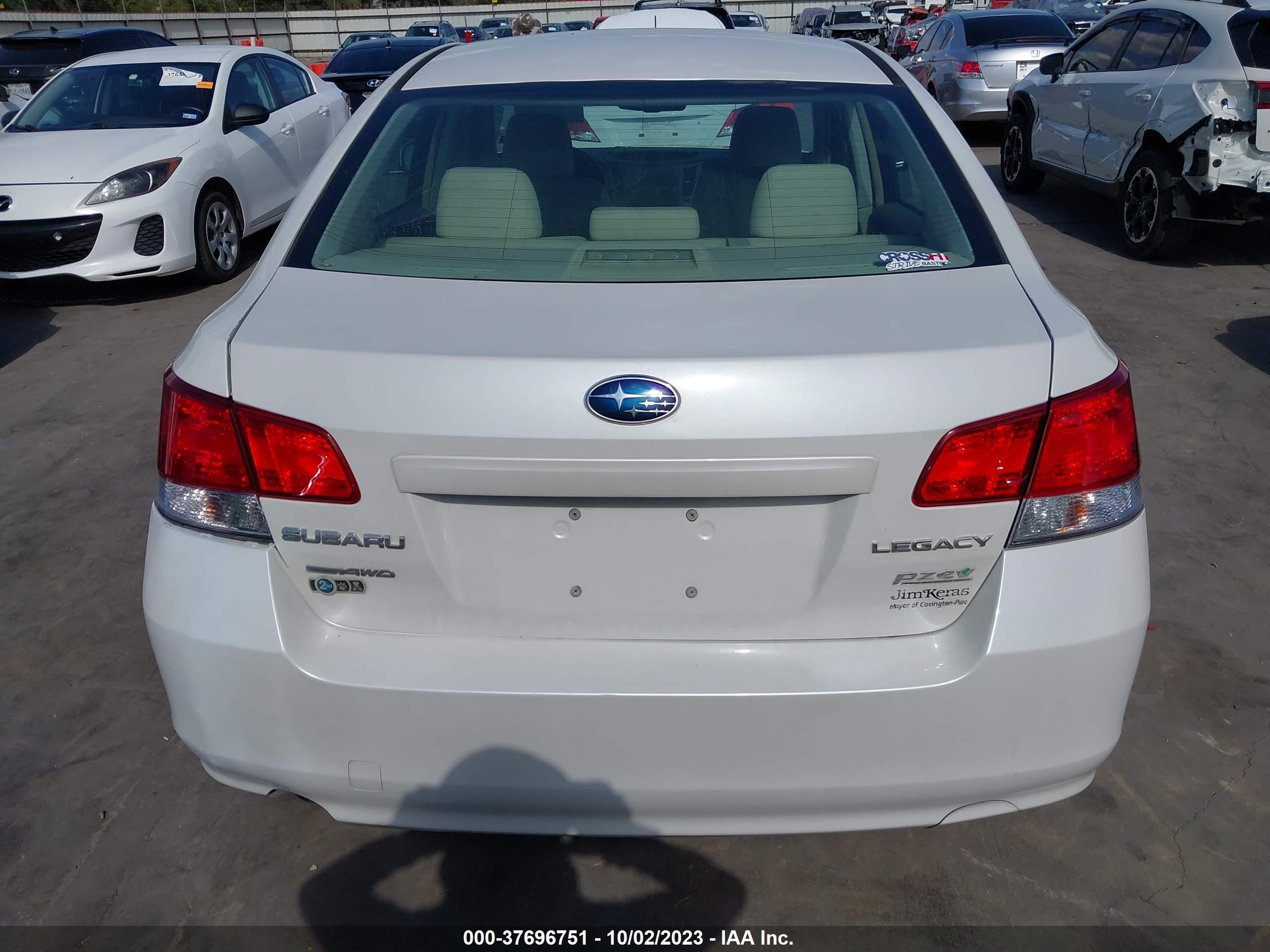 Photo 16 VIN: 4S3BMBA61C3022636 - SUBARU LEGACY 