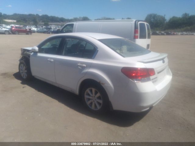 Photo 2 VIN: 4S3BMBA62C3002136 - SUBARU LEGACY 