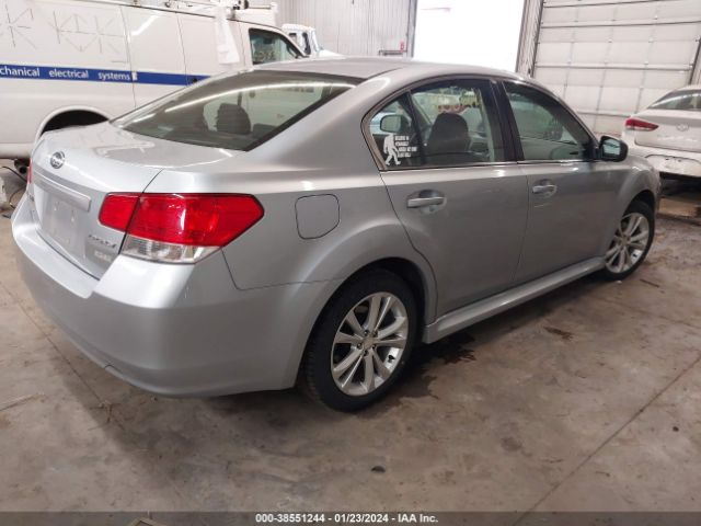 Photo 3 VIN: 4S3BMBA63E3037531 - SUBARU LEGACY 