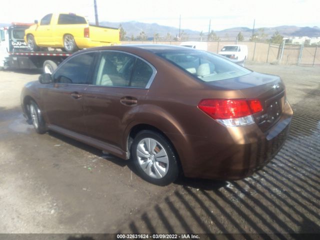 Photo 2 VIN: 4S3BMBA65B3213796 - SUBARU LEGACY 