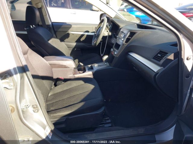 Photo 4 VIN: 4S3BMBA67A3230887 - SUBARU LEGACY 