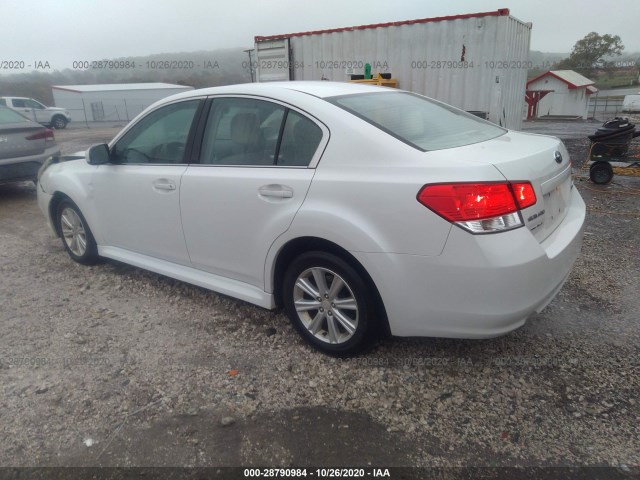 Photo 2 VIN: 4S3BMBB62B3223913 - SUBARU LEGACY 