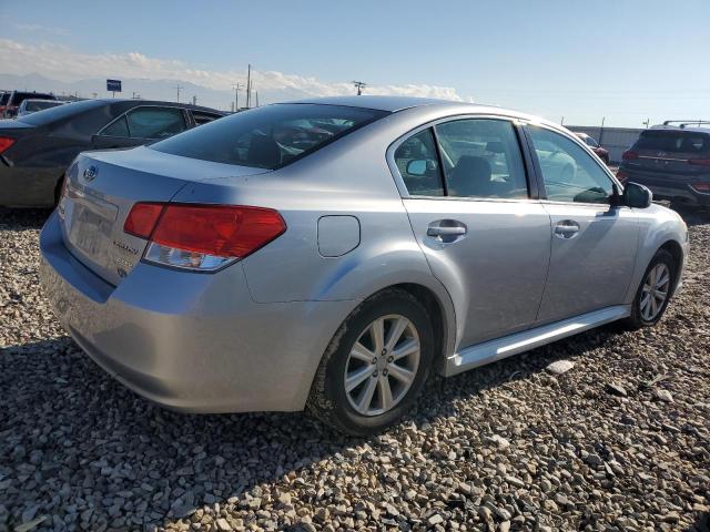 Photo 2 VIN: 4S3BMBB63C3030753 - SUBARU LEGACY 