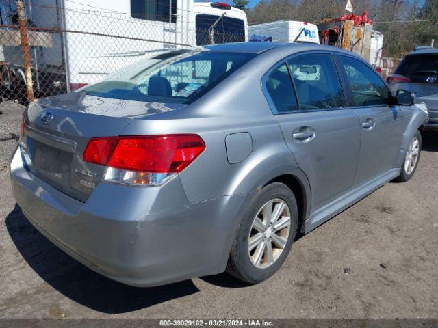 Photo 3 VIN: 4S3BMBB65A3229719 - SUBARU LEGACY 