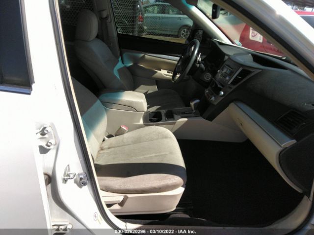 Photo 4 VIN: 4S3BMBB65B3227258 - SUBARU LEGACY 