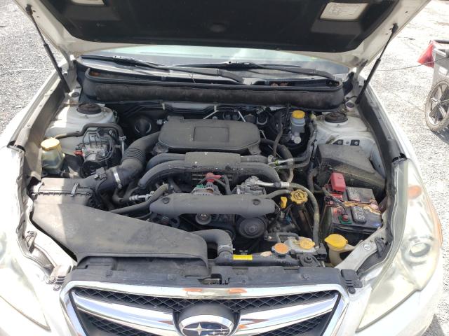 Photo 6 VIN: 4S3BMBC60B3233306 - SUBARU LEGACY 2.5 