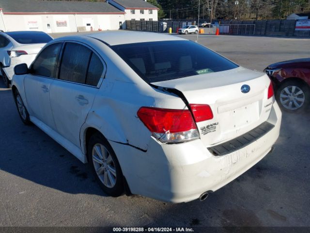 Photo 2 VIN: 4S3BMBC60B3249862 - SUBARU LEGACY 