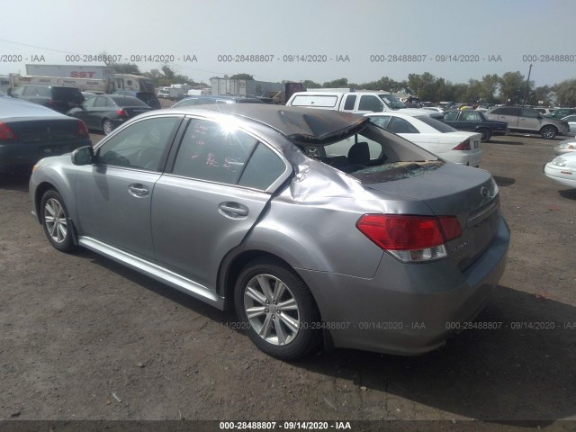 Photo 2 VIN: 4S3BMBC60B3257816 - SUBARU LEGACY 