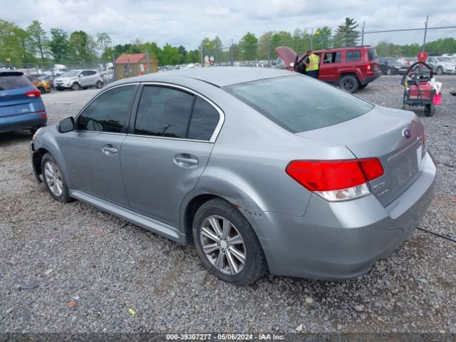 Photo 2 VIN: 4S3BMBC60B3258075 - SUBARU LEGACY 