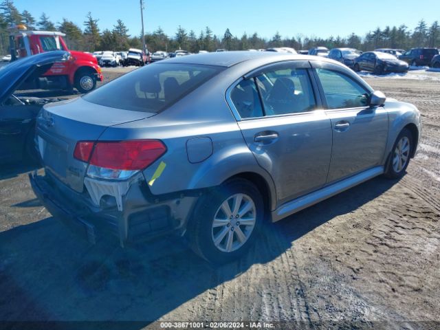 Photo 3 VIN: 4S3BMBC60B3258271 - SUBARU LEGACY 